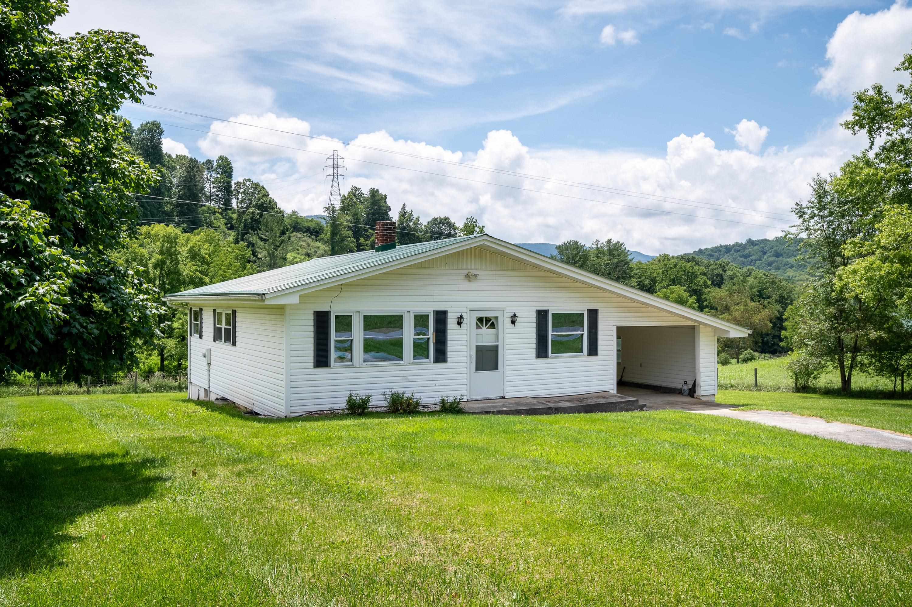 9656 E Blue Grass Trail Bland VA 24315