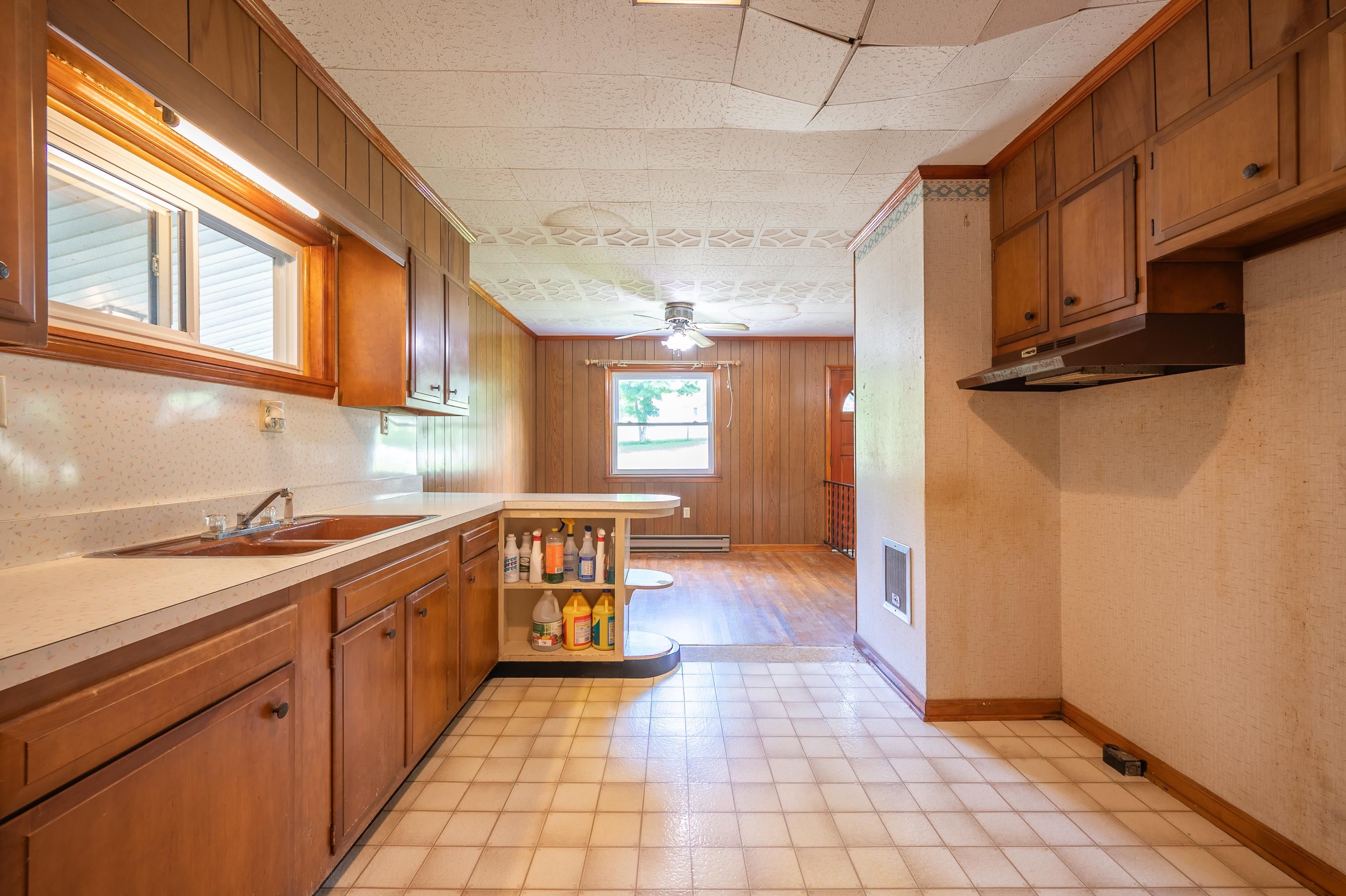 9656 E Blue Grass Trail Bland VA 24315