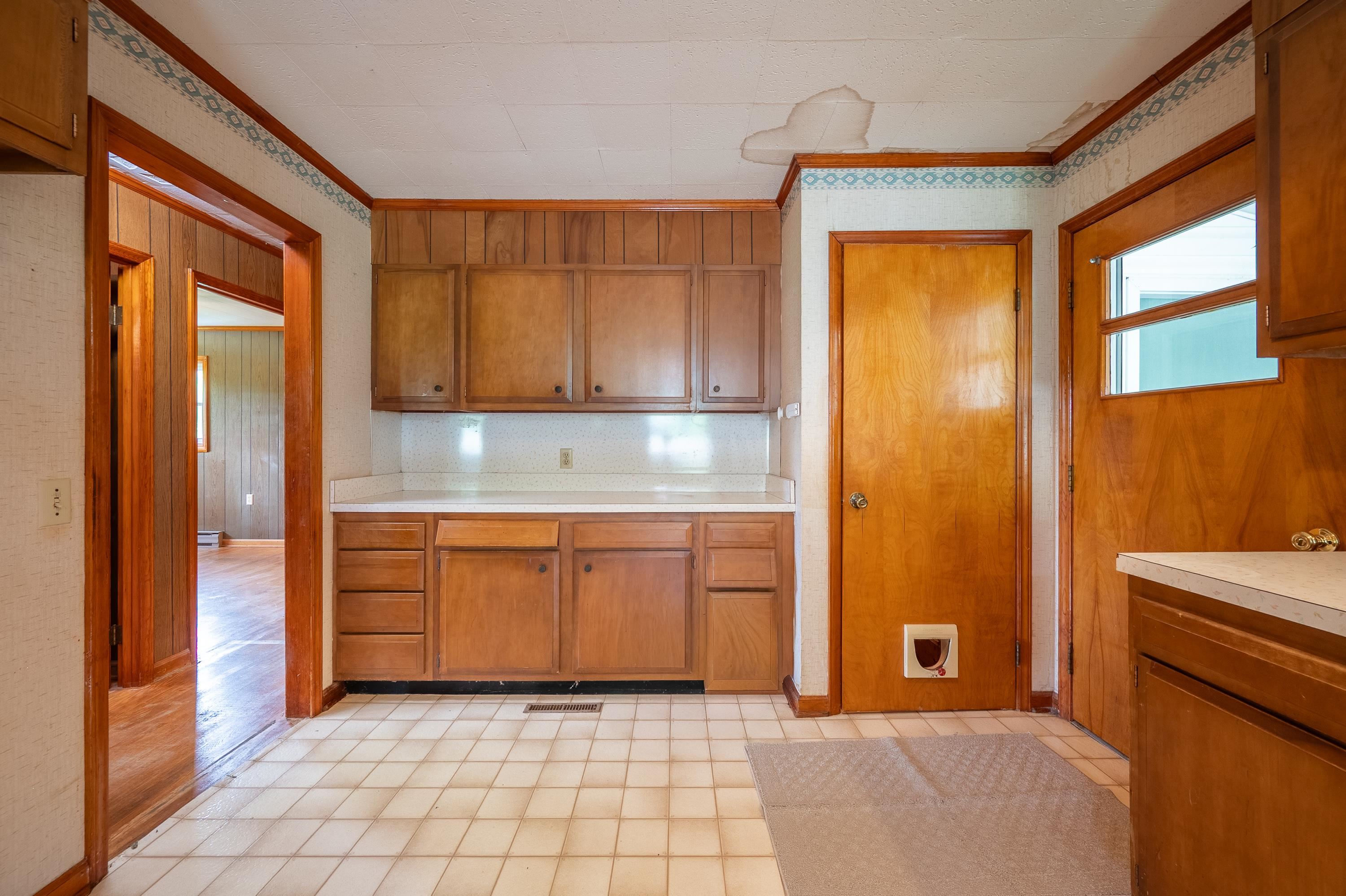 9656 E Blue Grass Trail Bland VA 24315