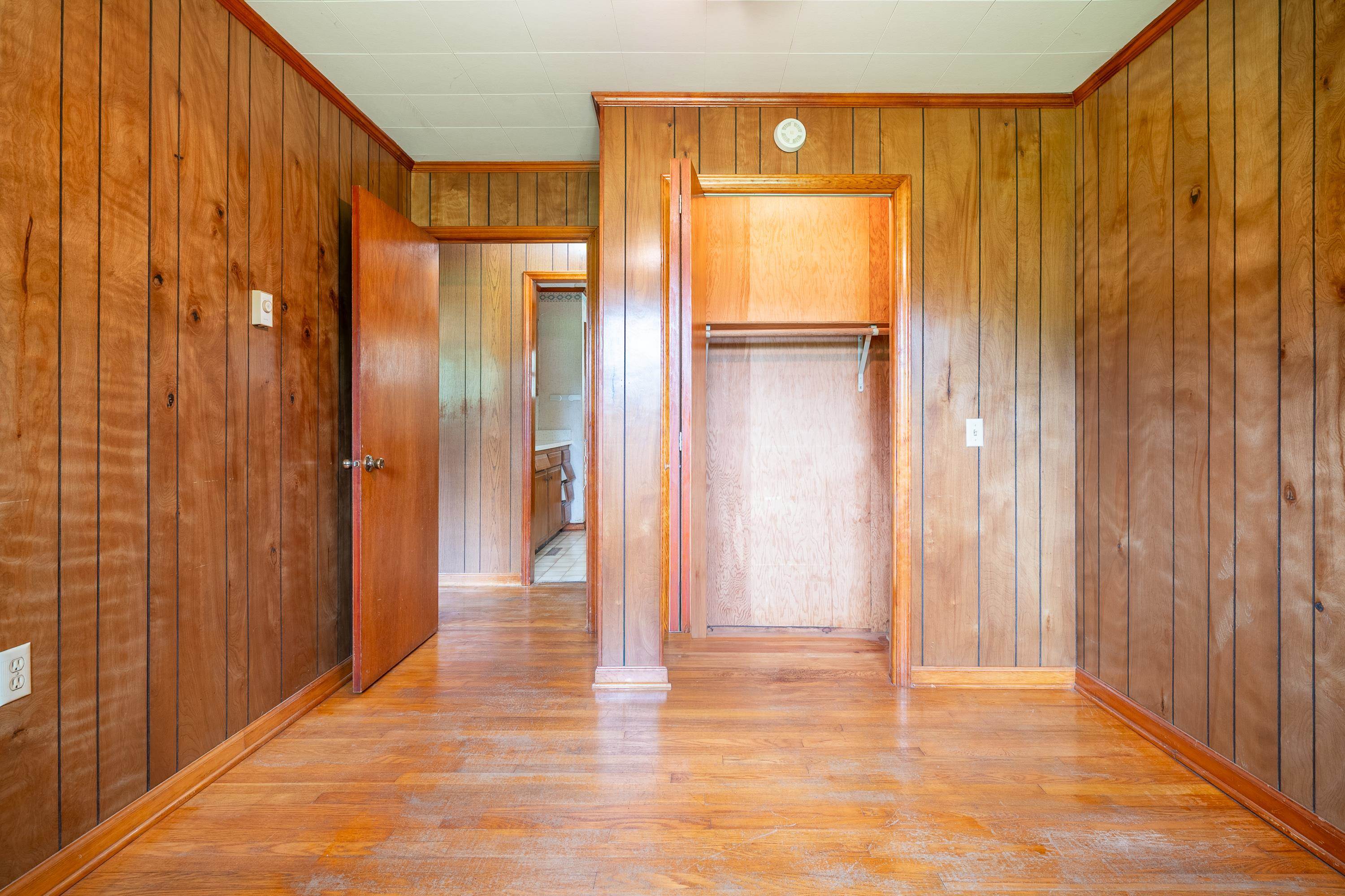 9656 E Blue Grass Trail Bland VA 24315