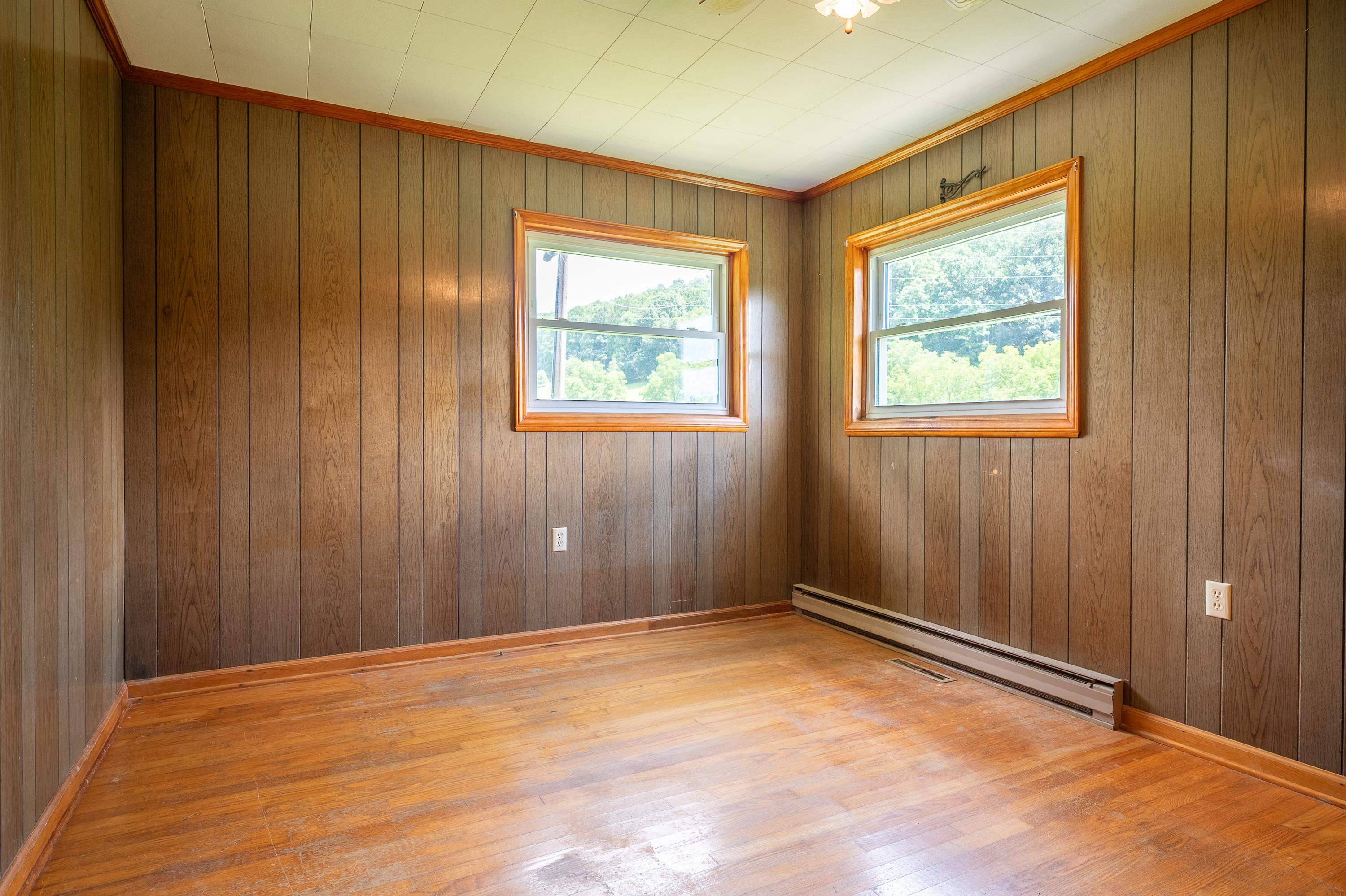 9656 E Blue Grass Trail Bland VA 24315