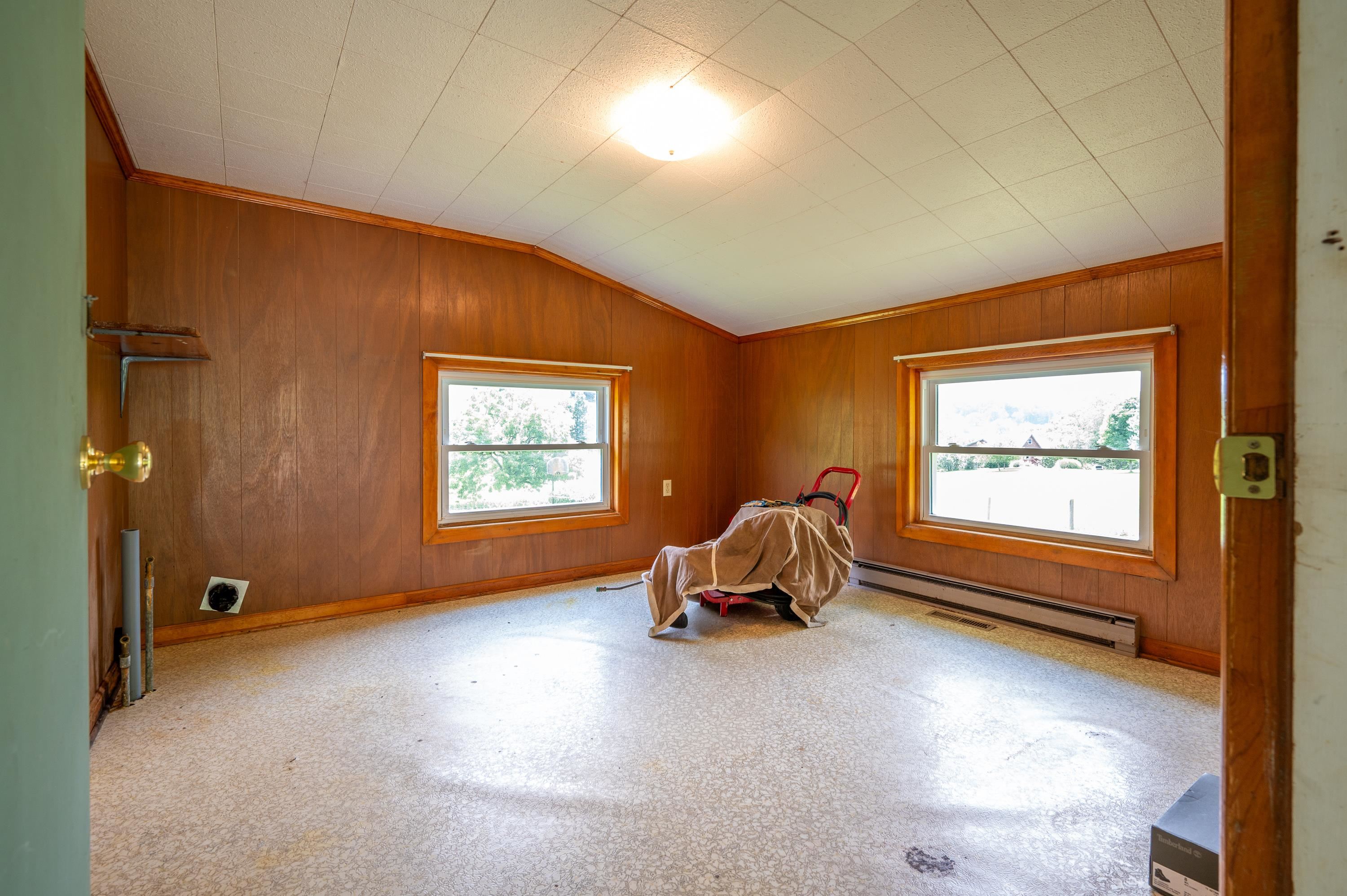 9656 E Blue Grass Trail Bland VA 24315