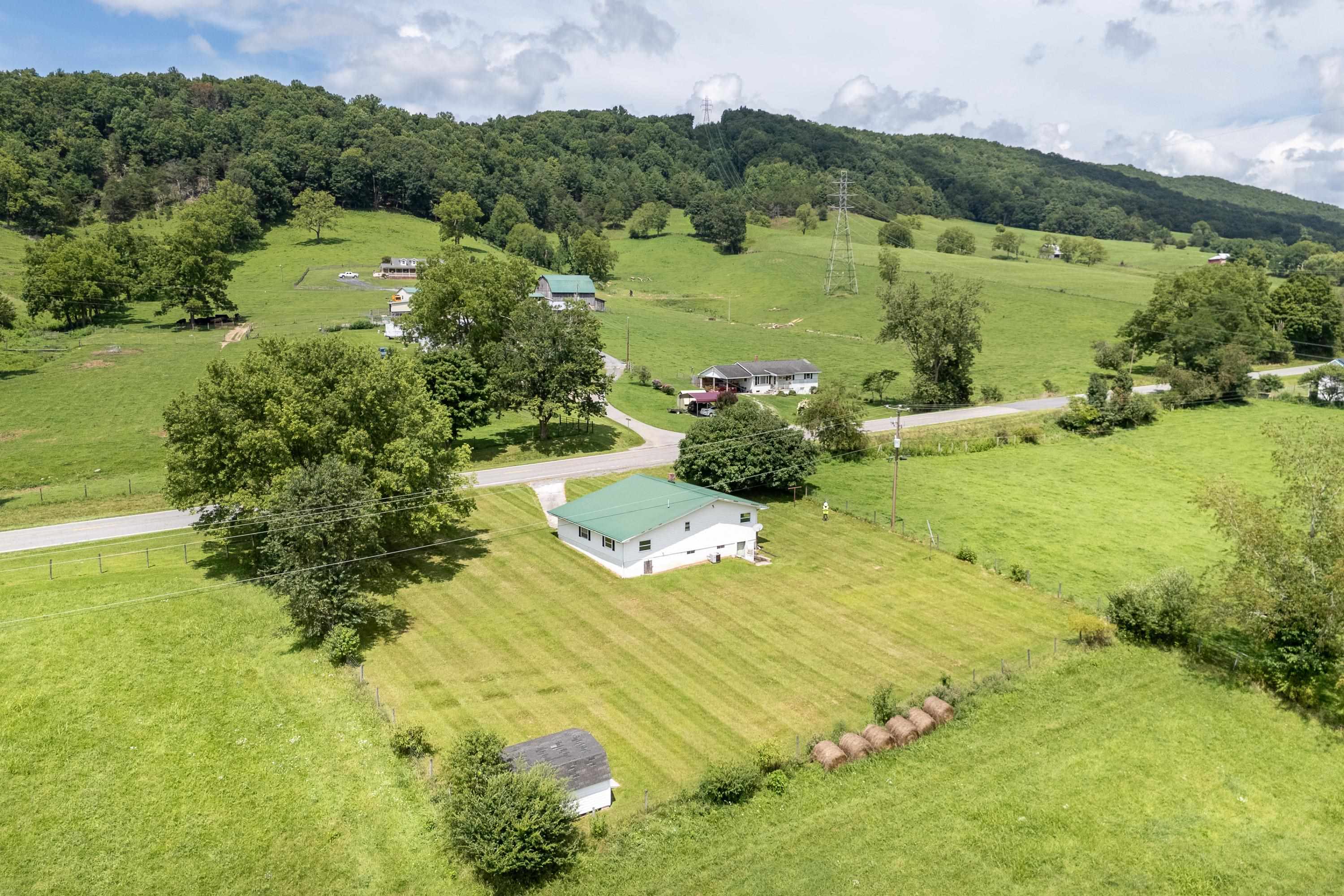 9656 E Blue Grass Trail Bland VA 24315