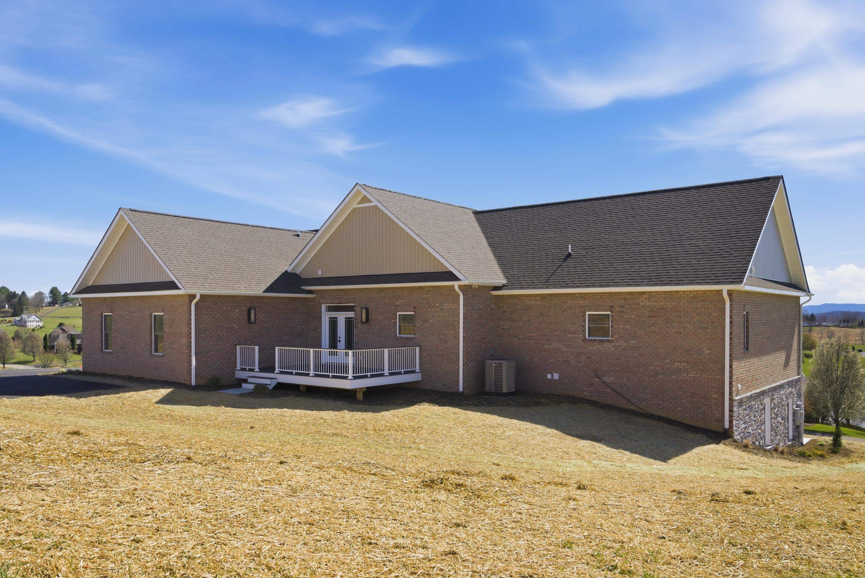 2130 Peakland Way Christiansburg VA 24073