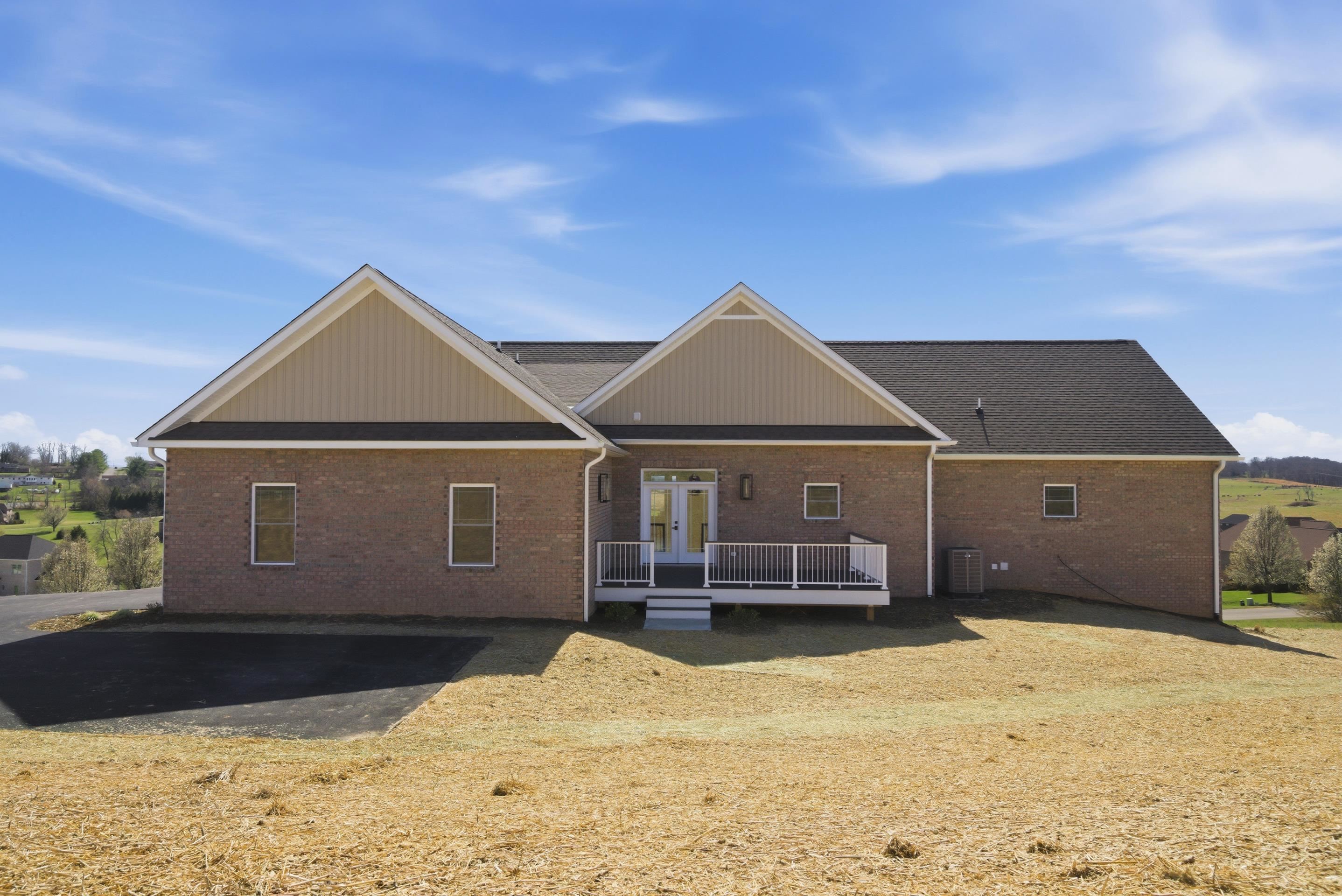 2130 Peakland Way Christiansburg VA 24073
