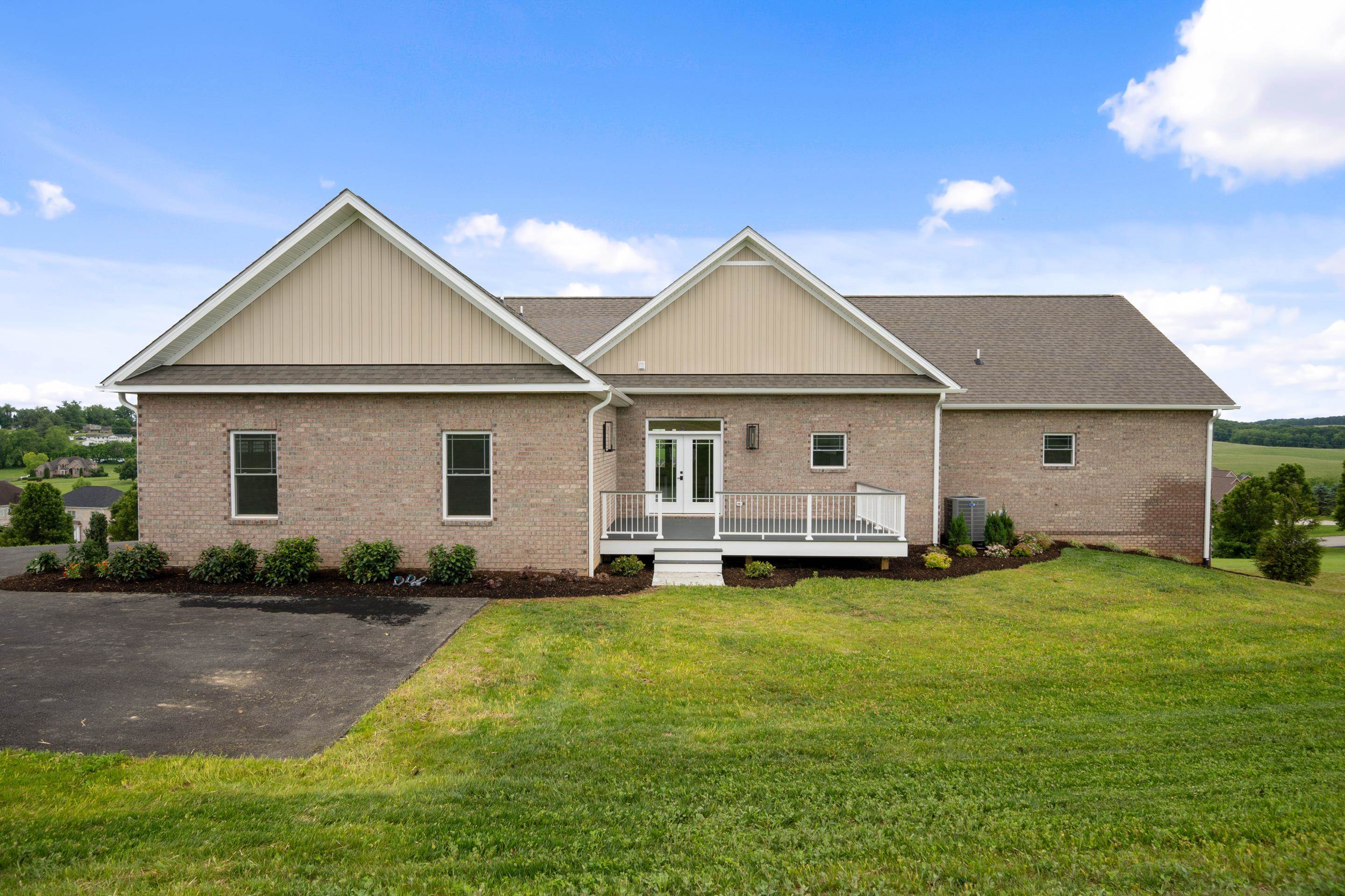 2130 Peakland Way Christiansburg VA 24073