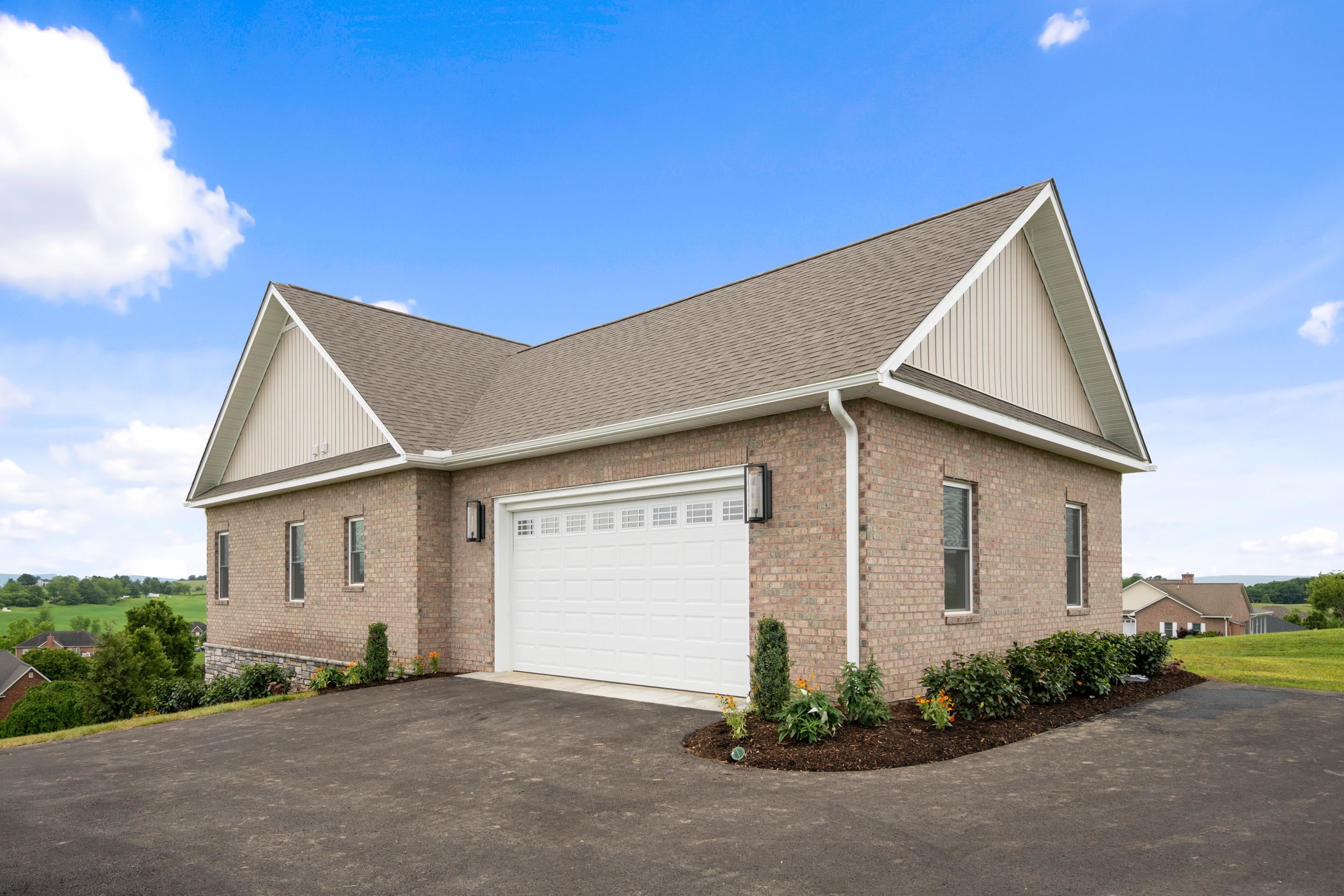 2130 Peakland Way Christiansburg VA 24073