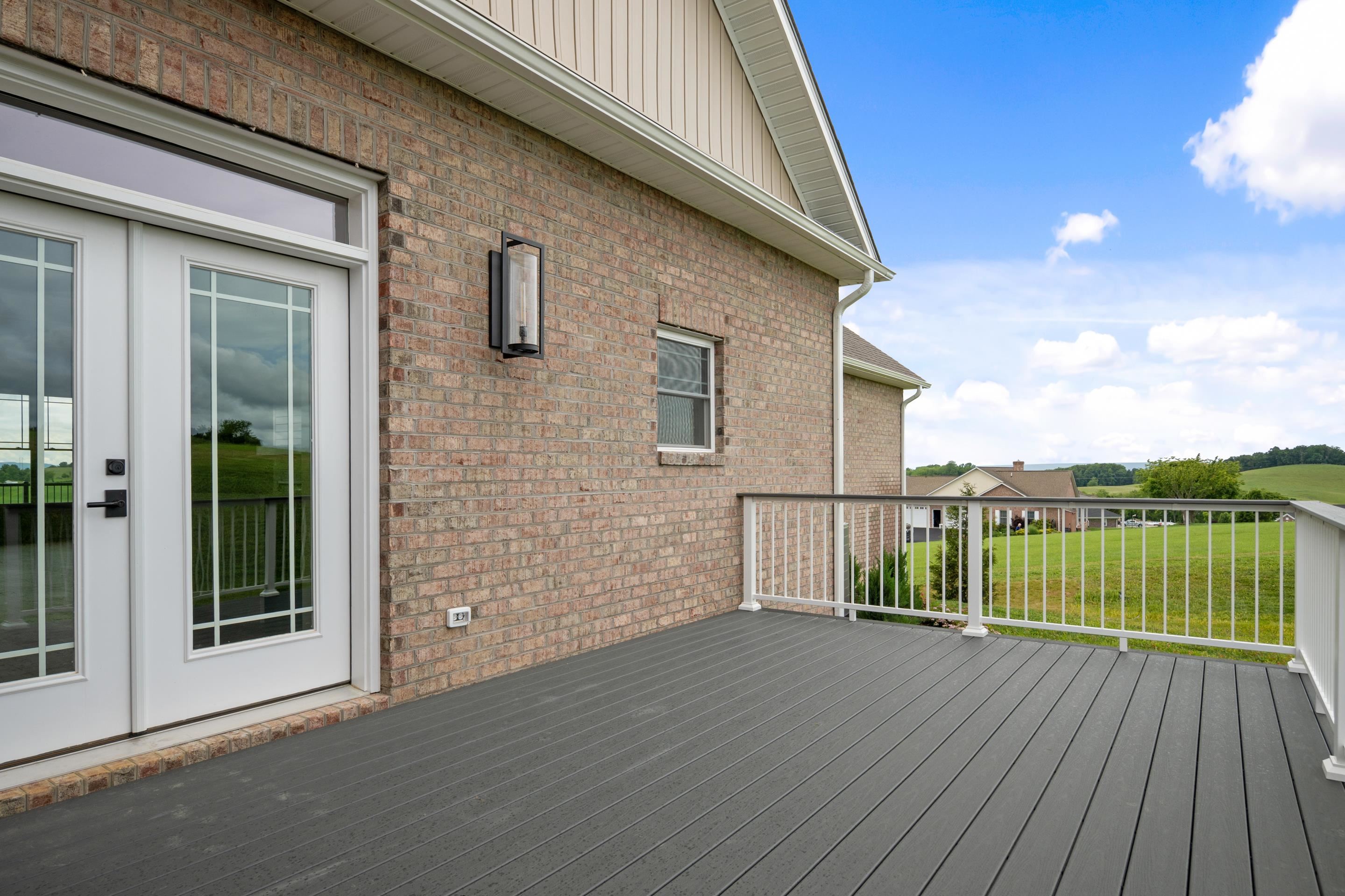 2130 Peakland Way Christiansburg VA 24073