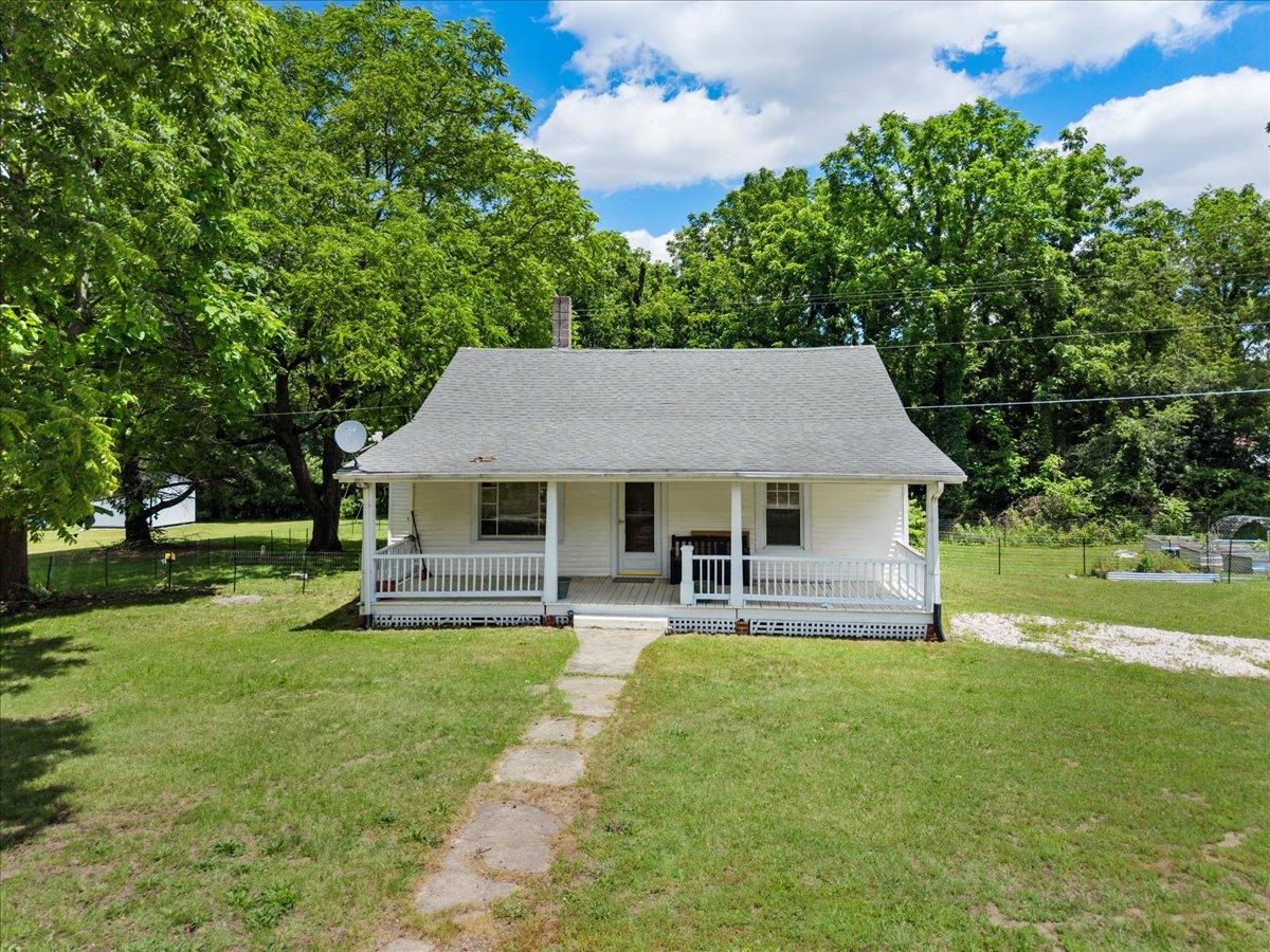 310 Ivanhoe Road Max Meadows VA 24360