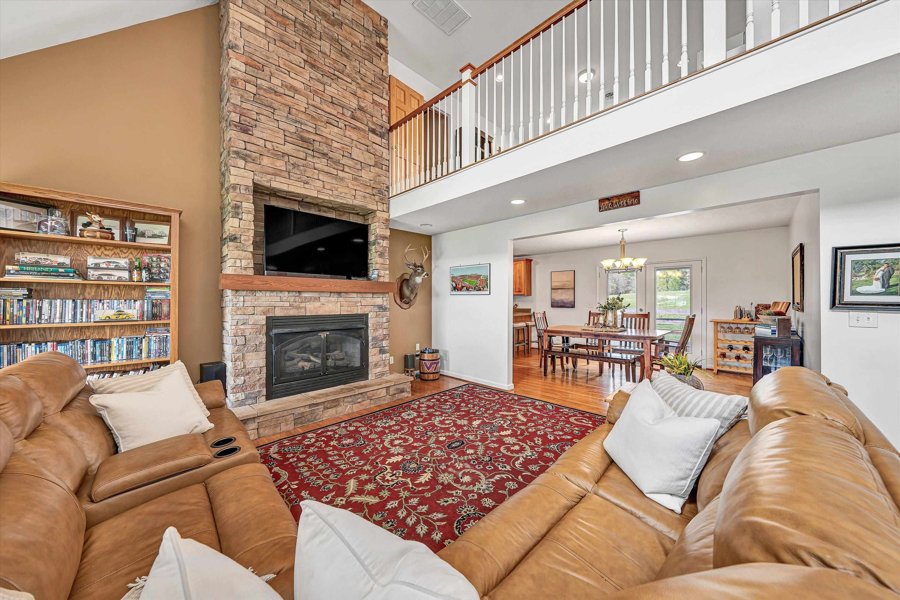 1757 Daniels Run Road NE Check VA 24072