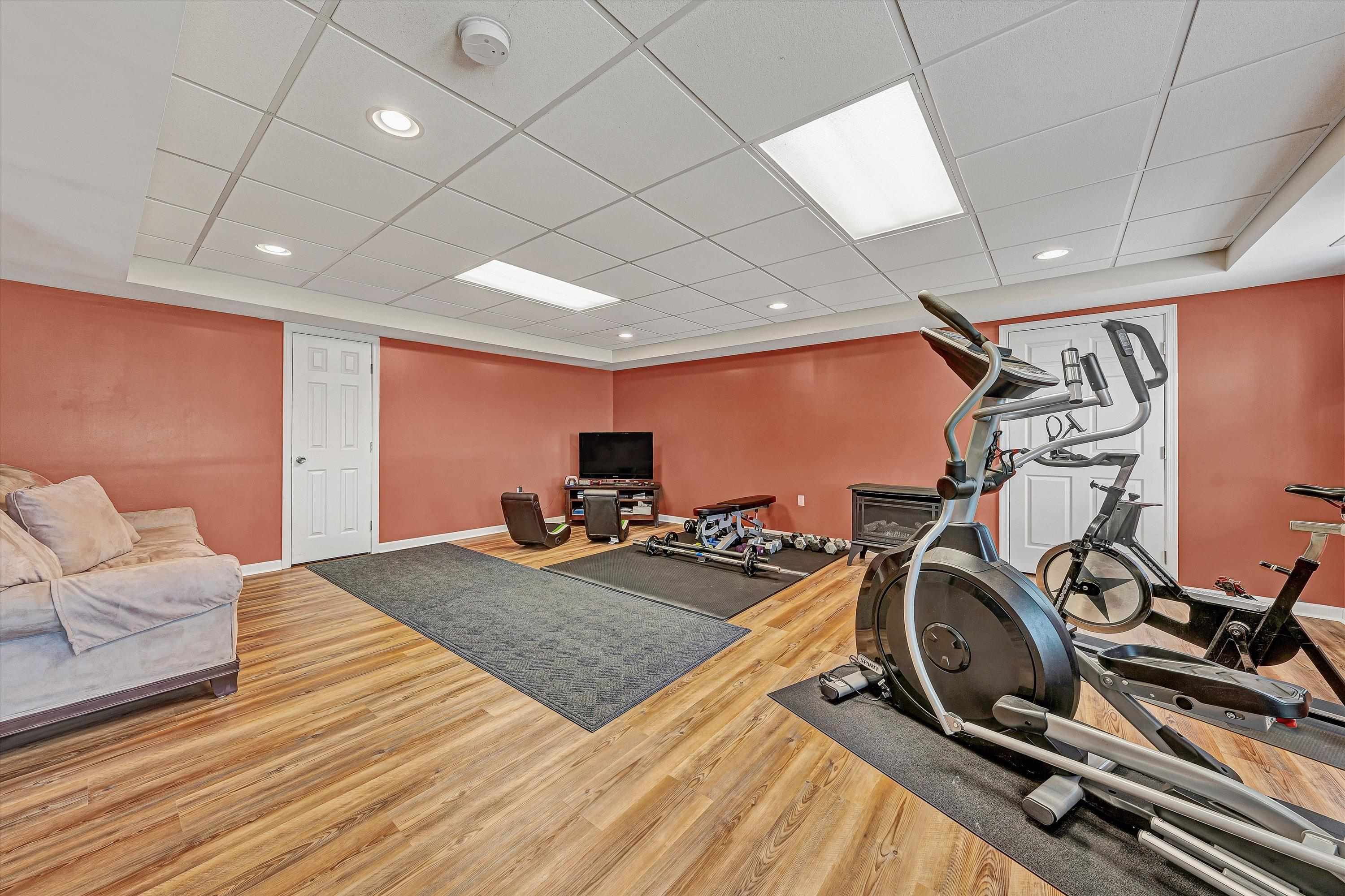 1757 Daniels Run Road NE Check VA 24072
