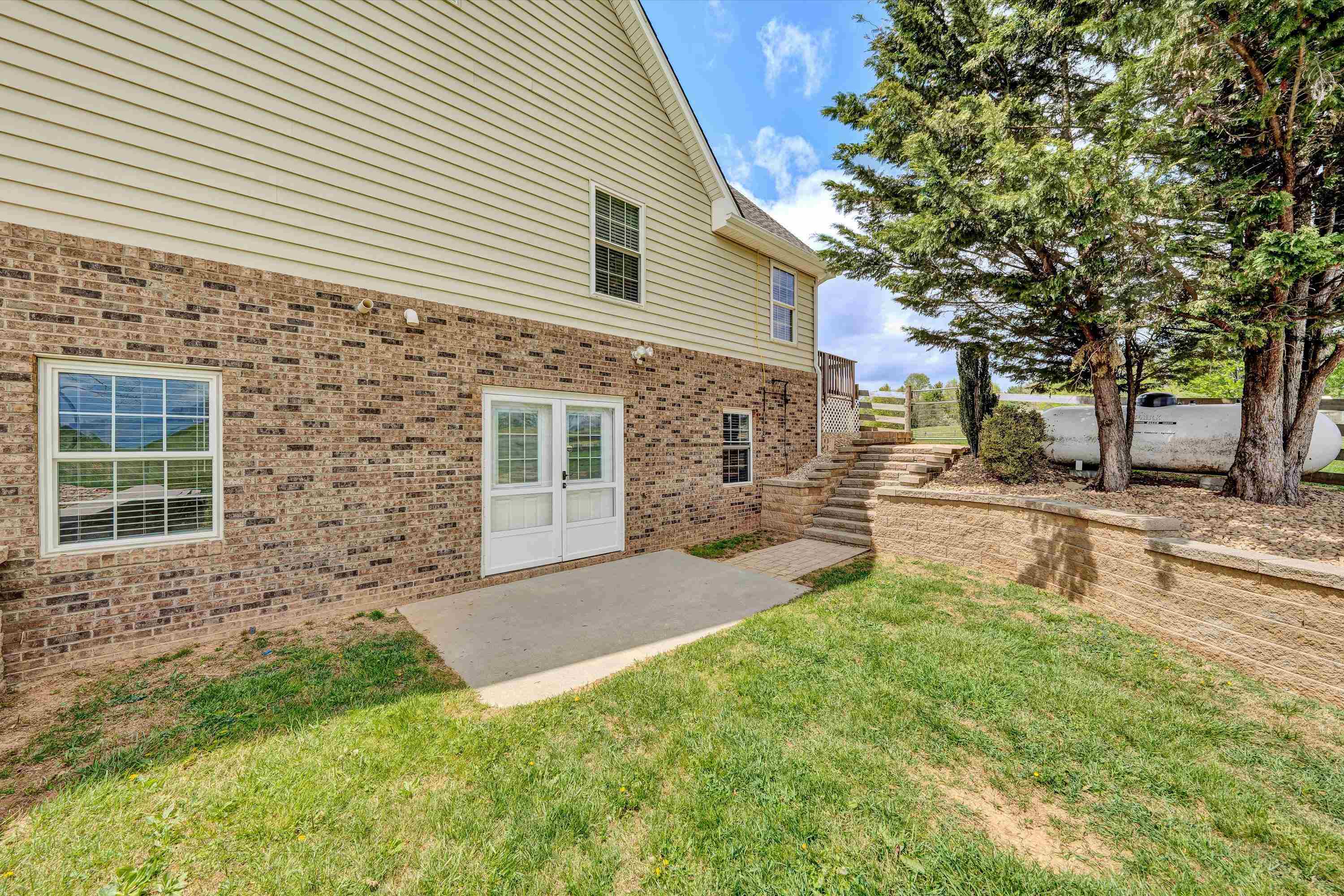 1757 Daniels Run Road NE Check VA 24072