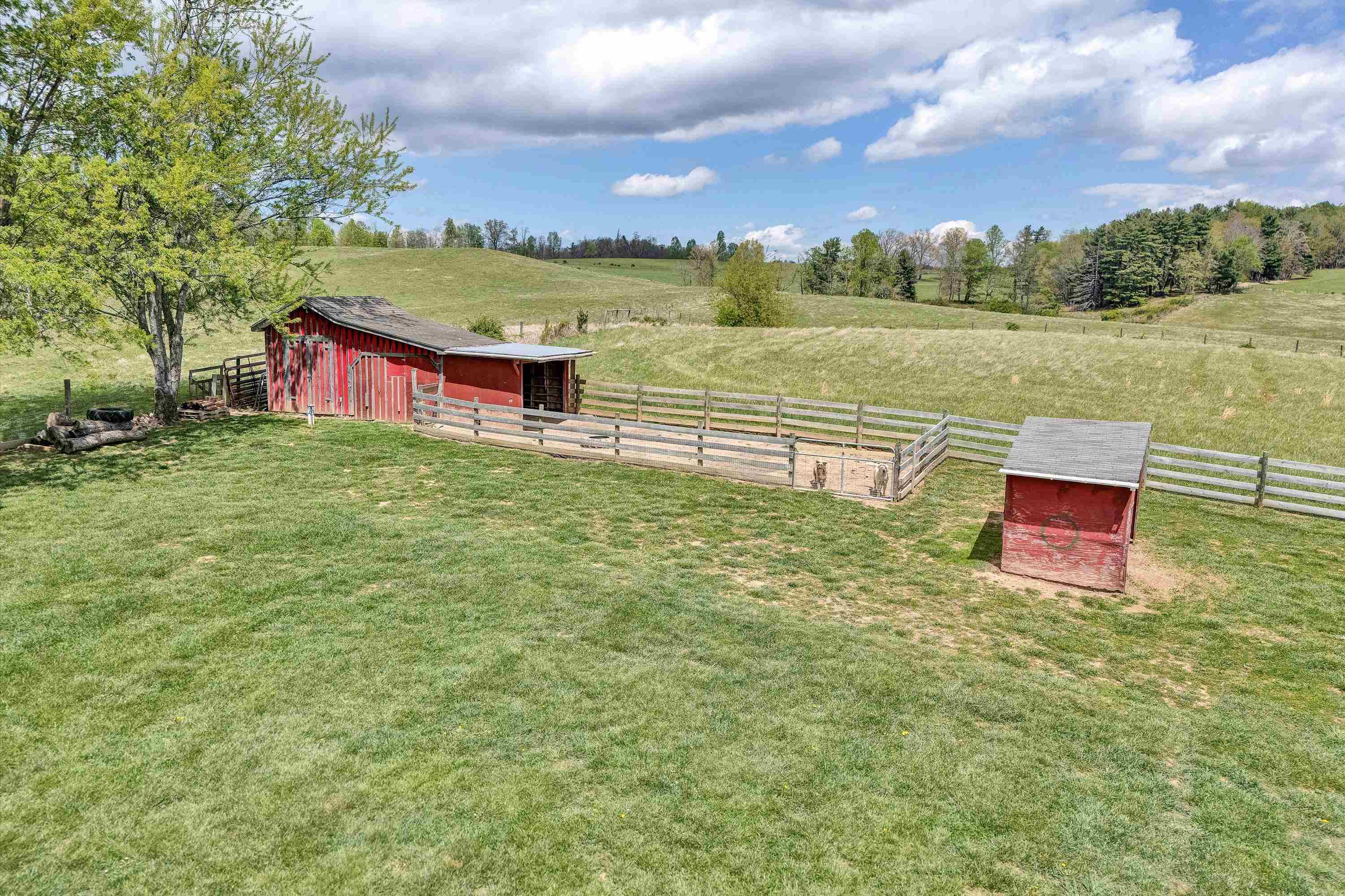 1757 Daniels Run Road NE Check VA 24072