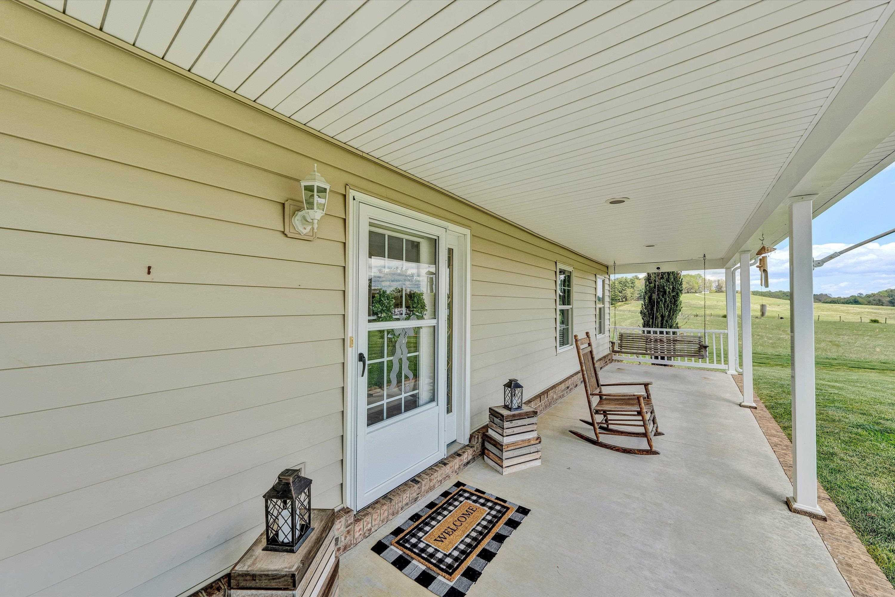 1757 Daniels Run Road NE Check VA 24072