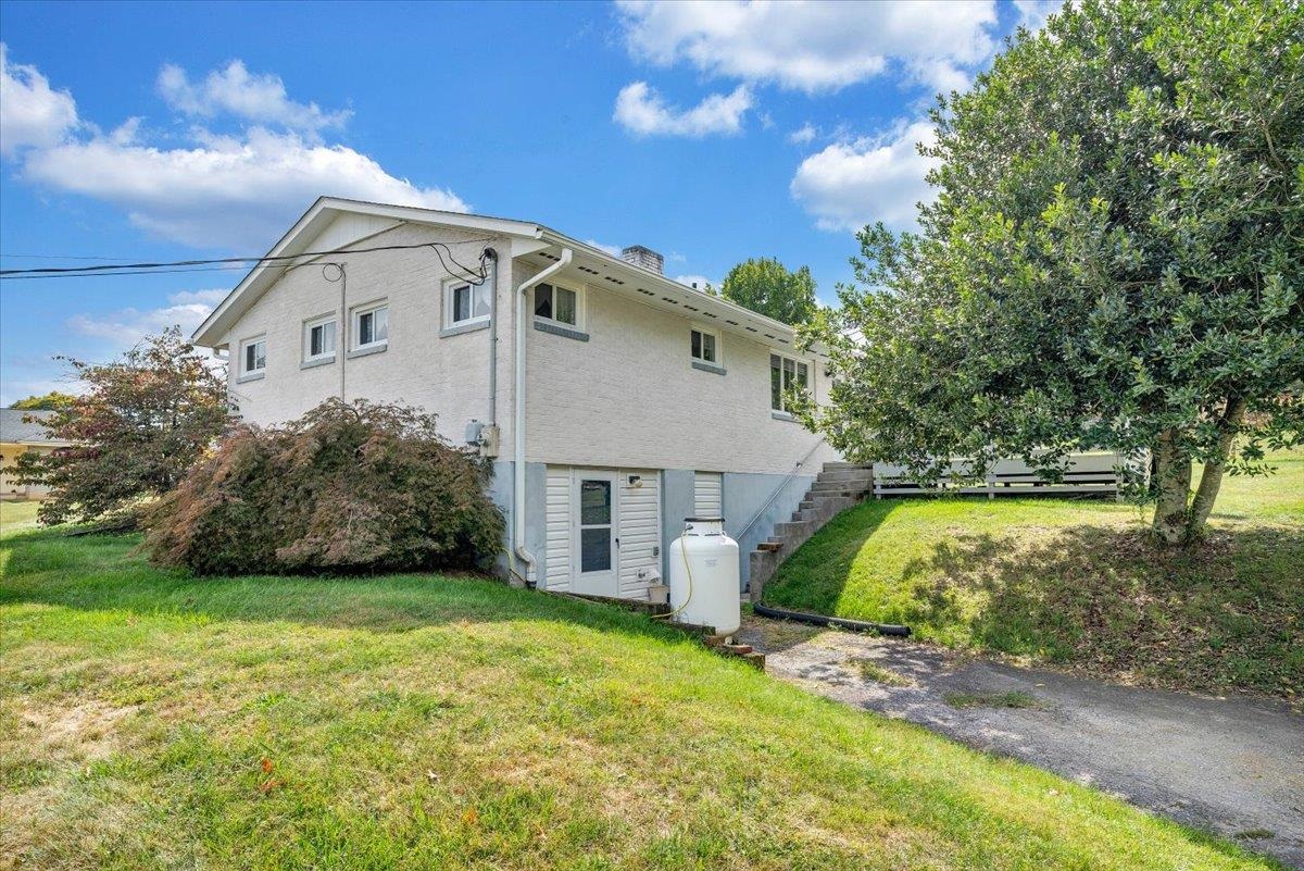 625 Mountainview Drive SW Christiansburg VA 24073