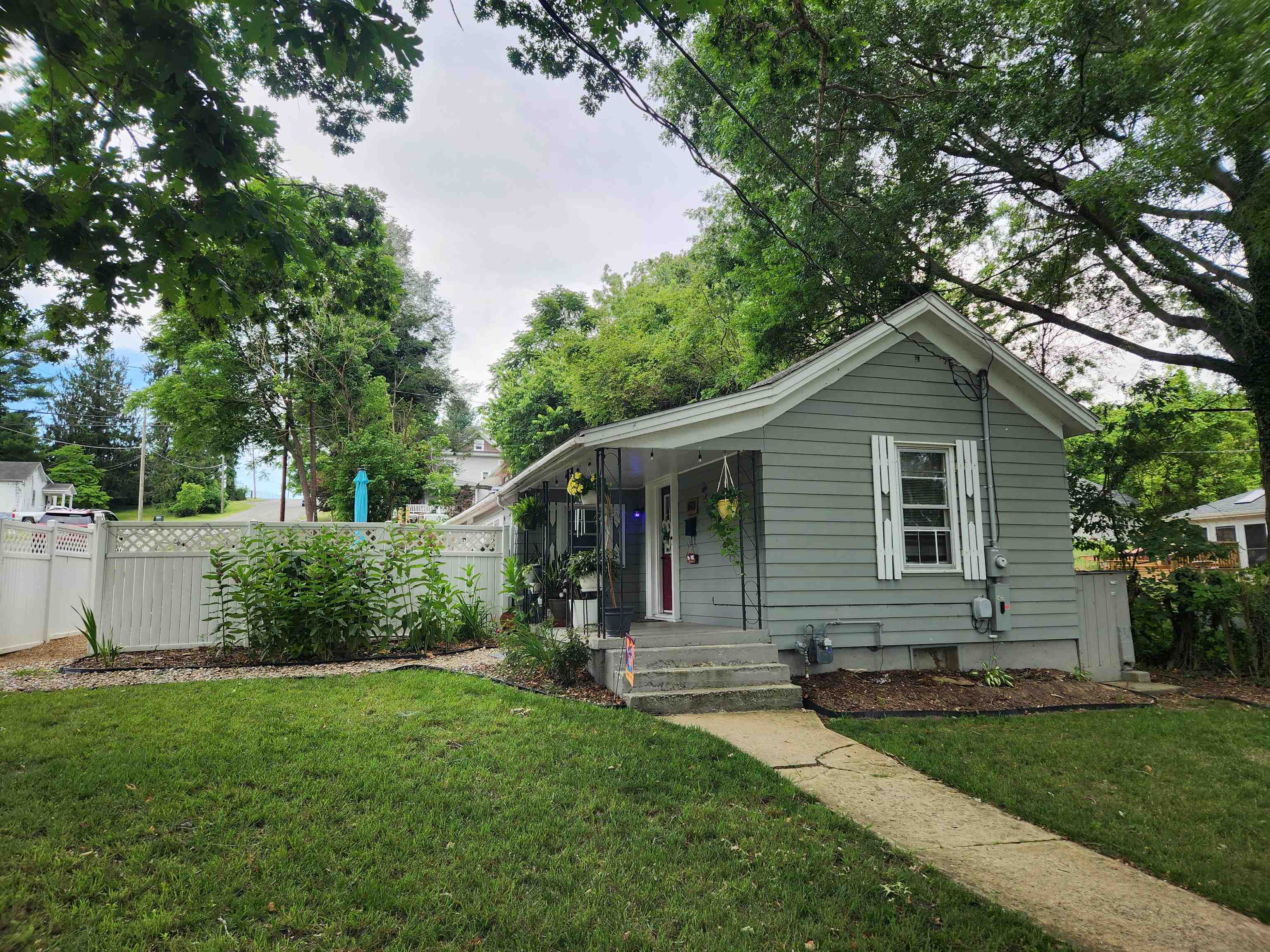 1601 Downey Street Radford VA 24141