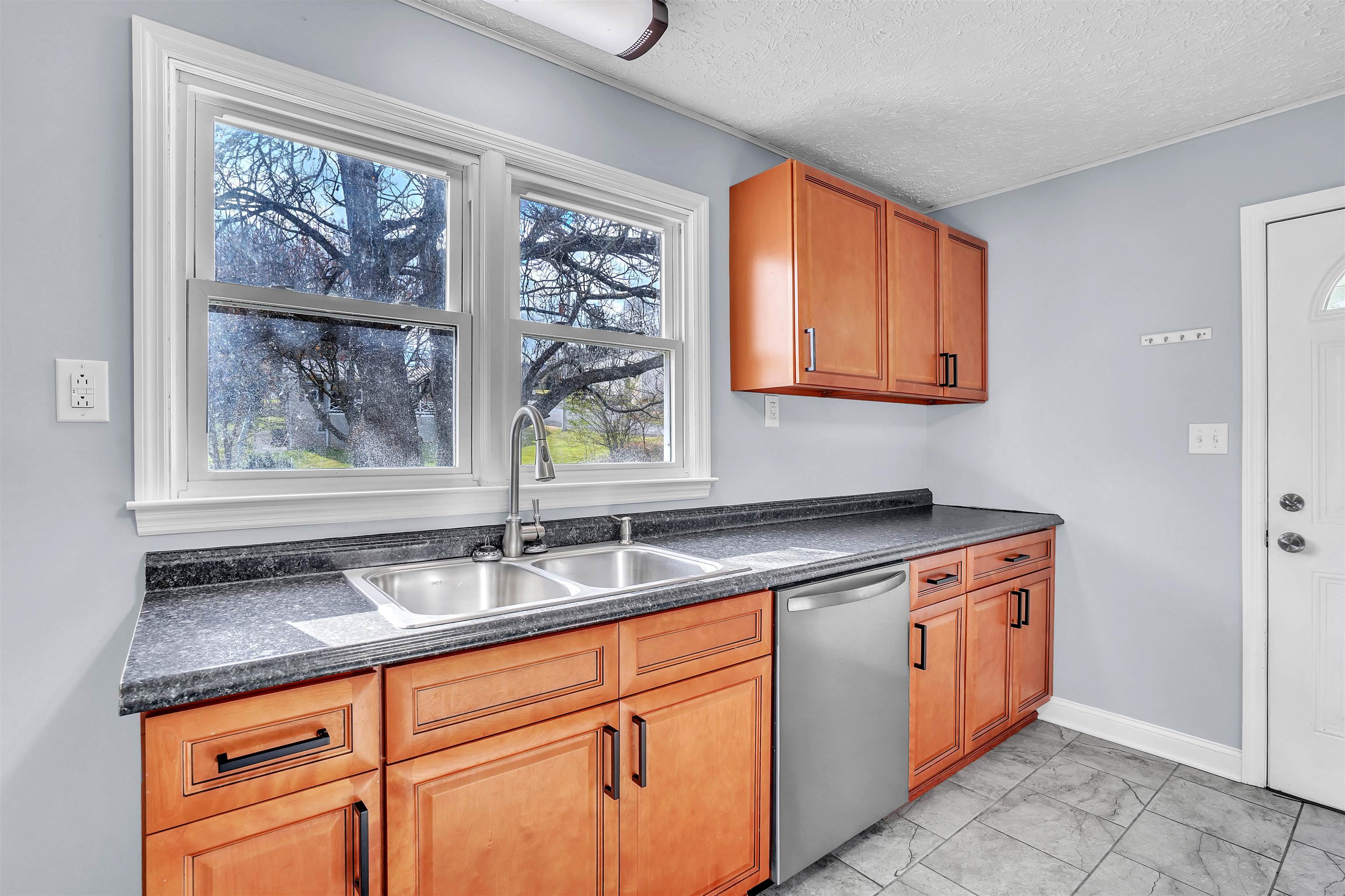 125 Railroad Avenue E Wytheville VA 24382