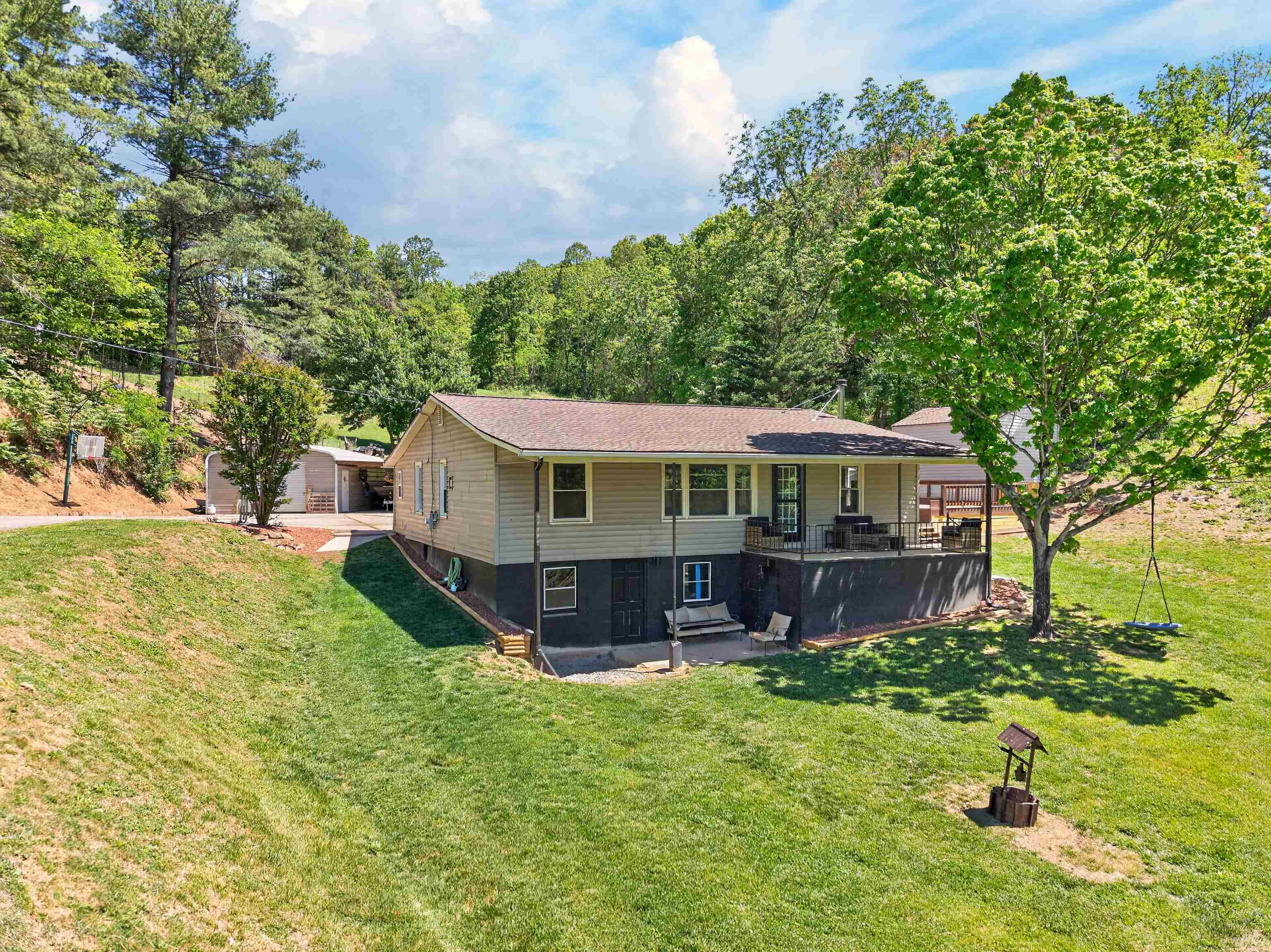 1033 Friendship Road Shawsville VA 24162
