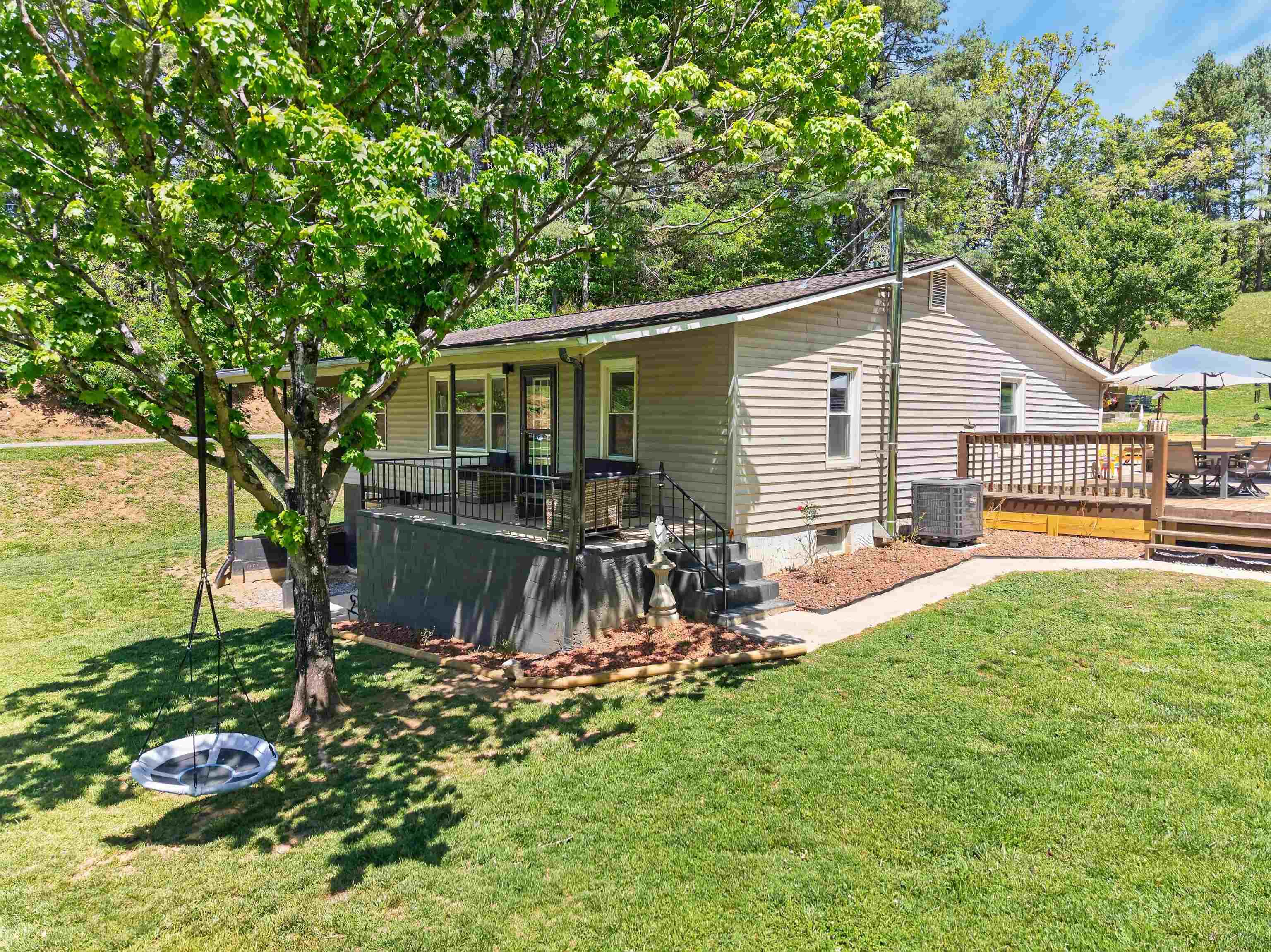 1033 Friendship Road Shawsville VA 24162
