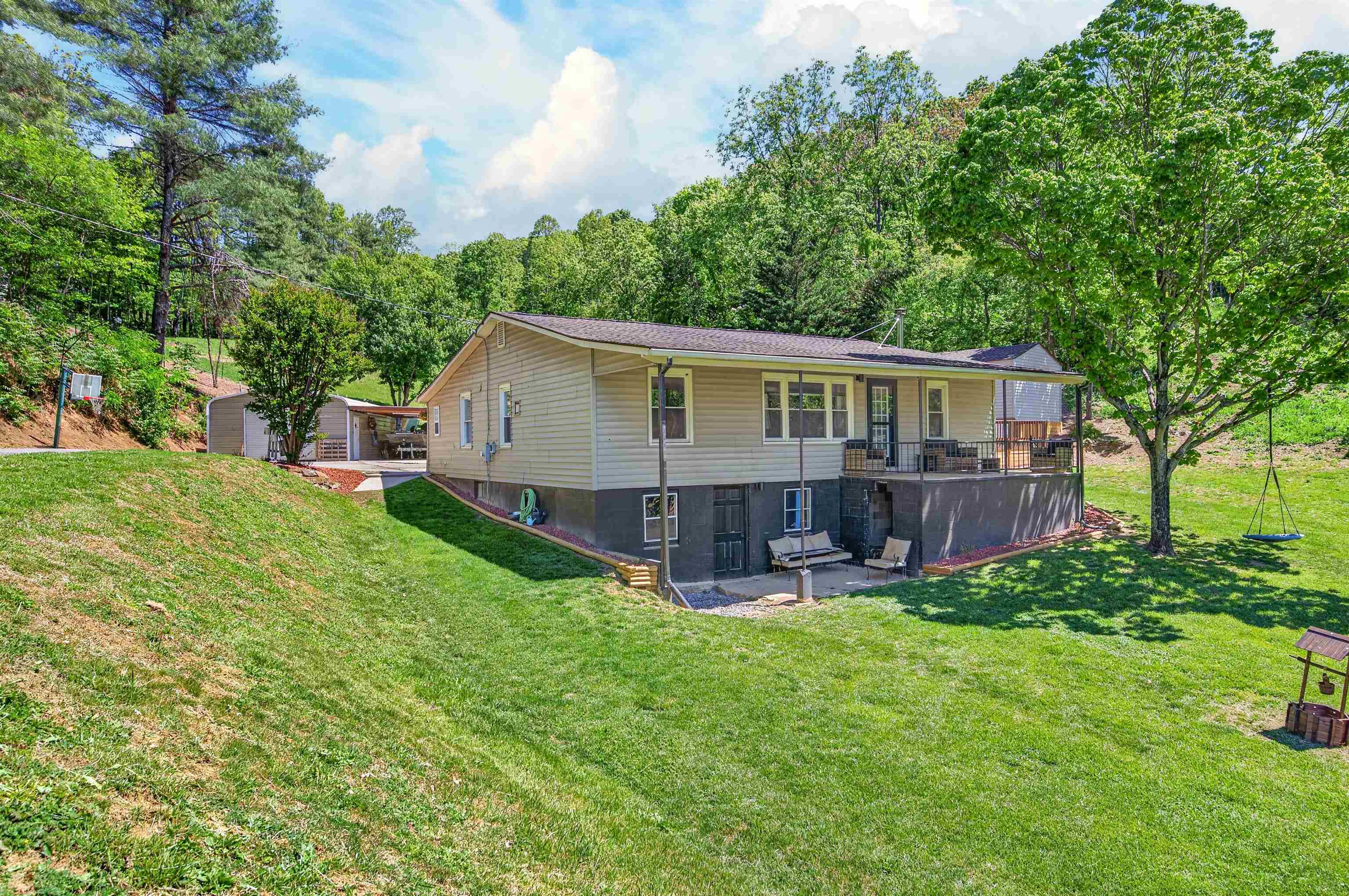1033 Friendship Road Shawsville VA 24162