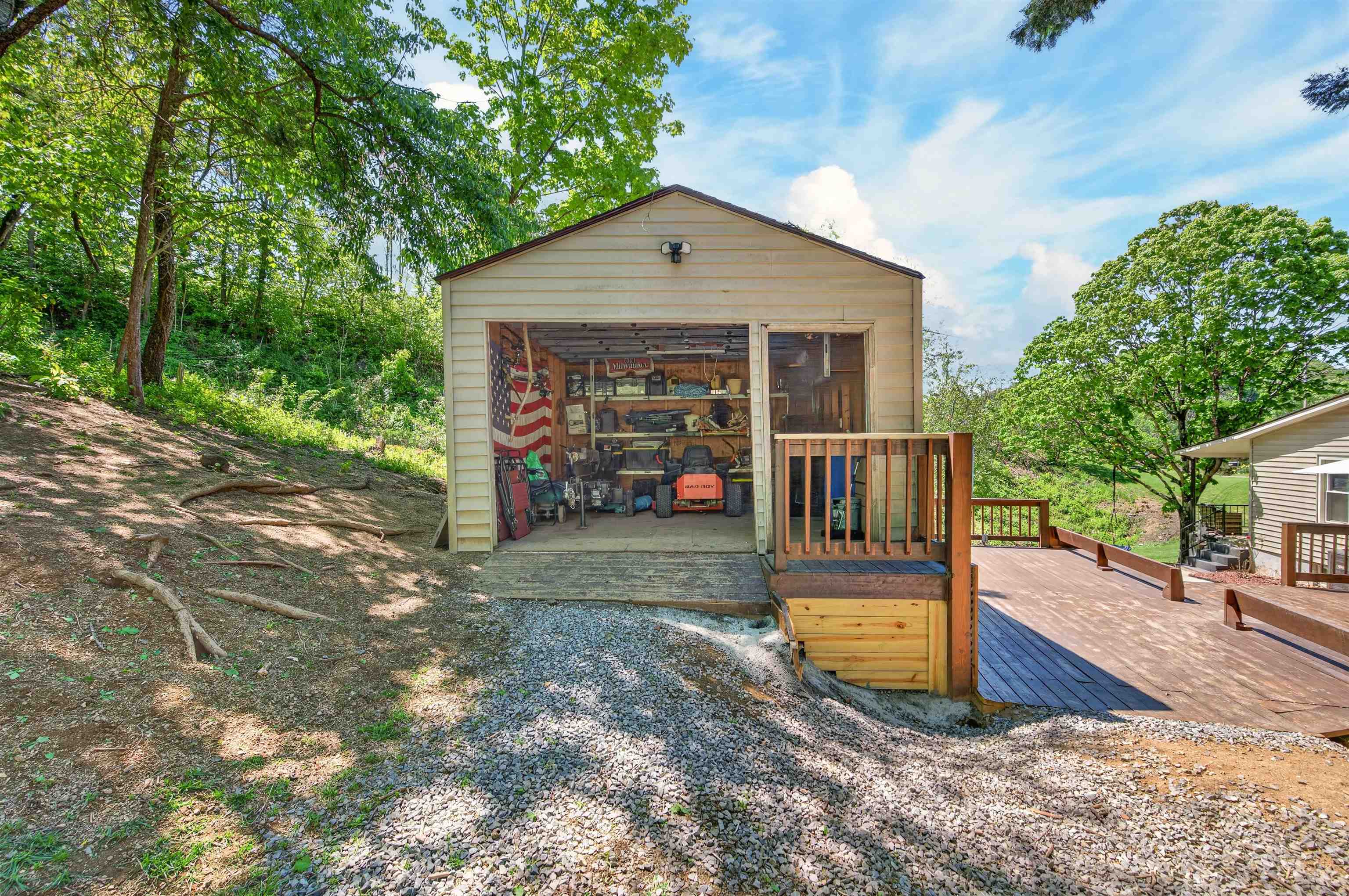 1033 Friendship Road Shawsville VA 24162