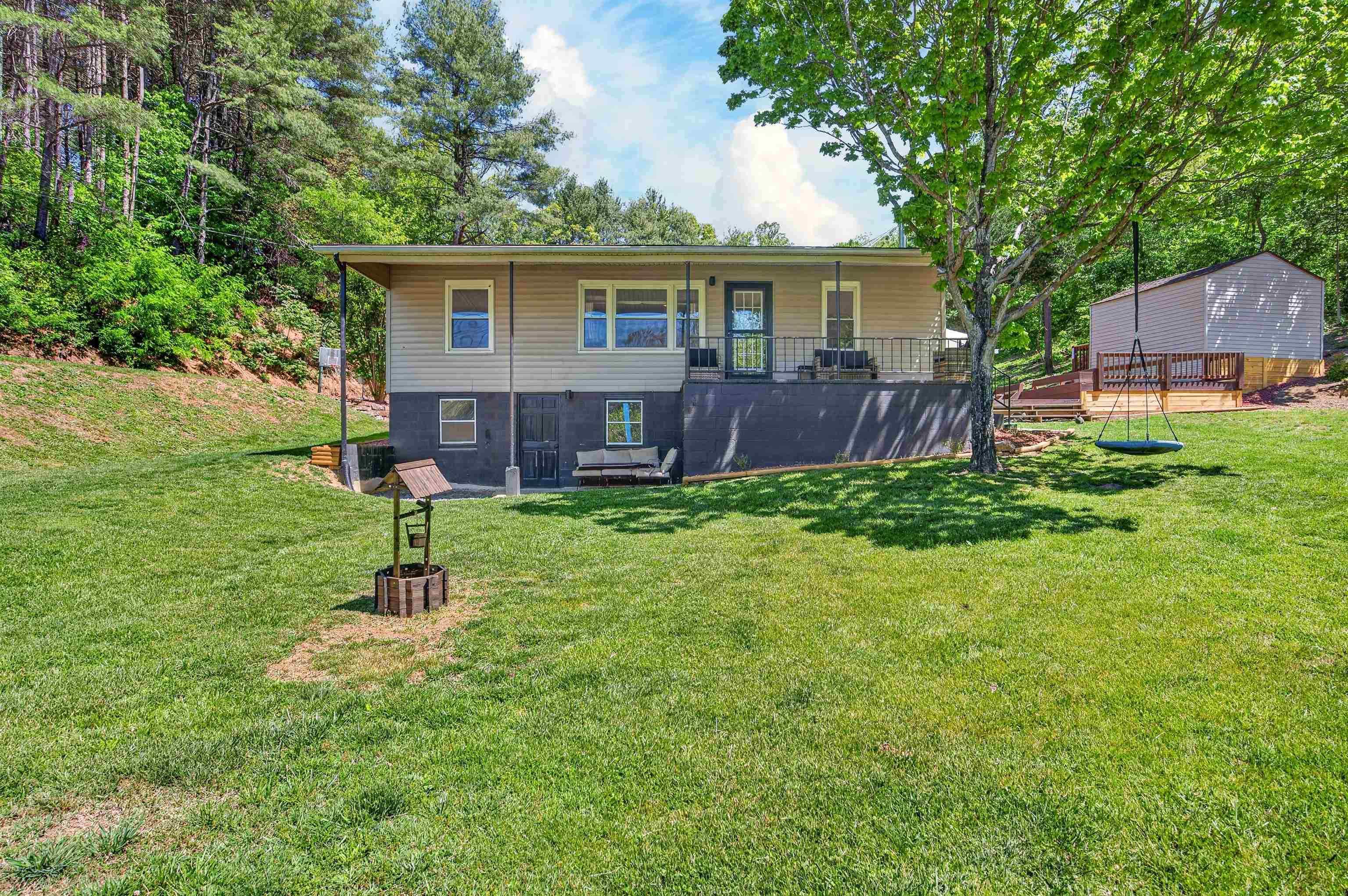 1033 Friendship Road Shawsville VA 24162