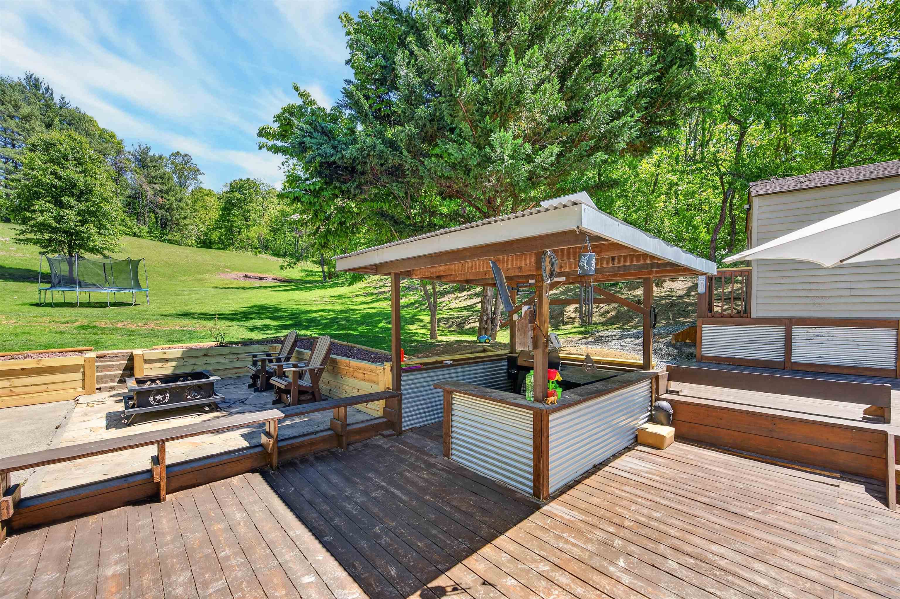 1033 Friendship Road Shawsville VA 24162