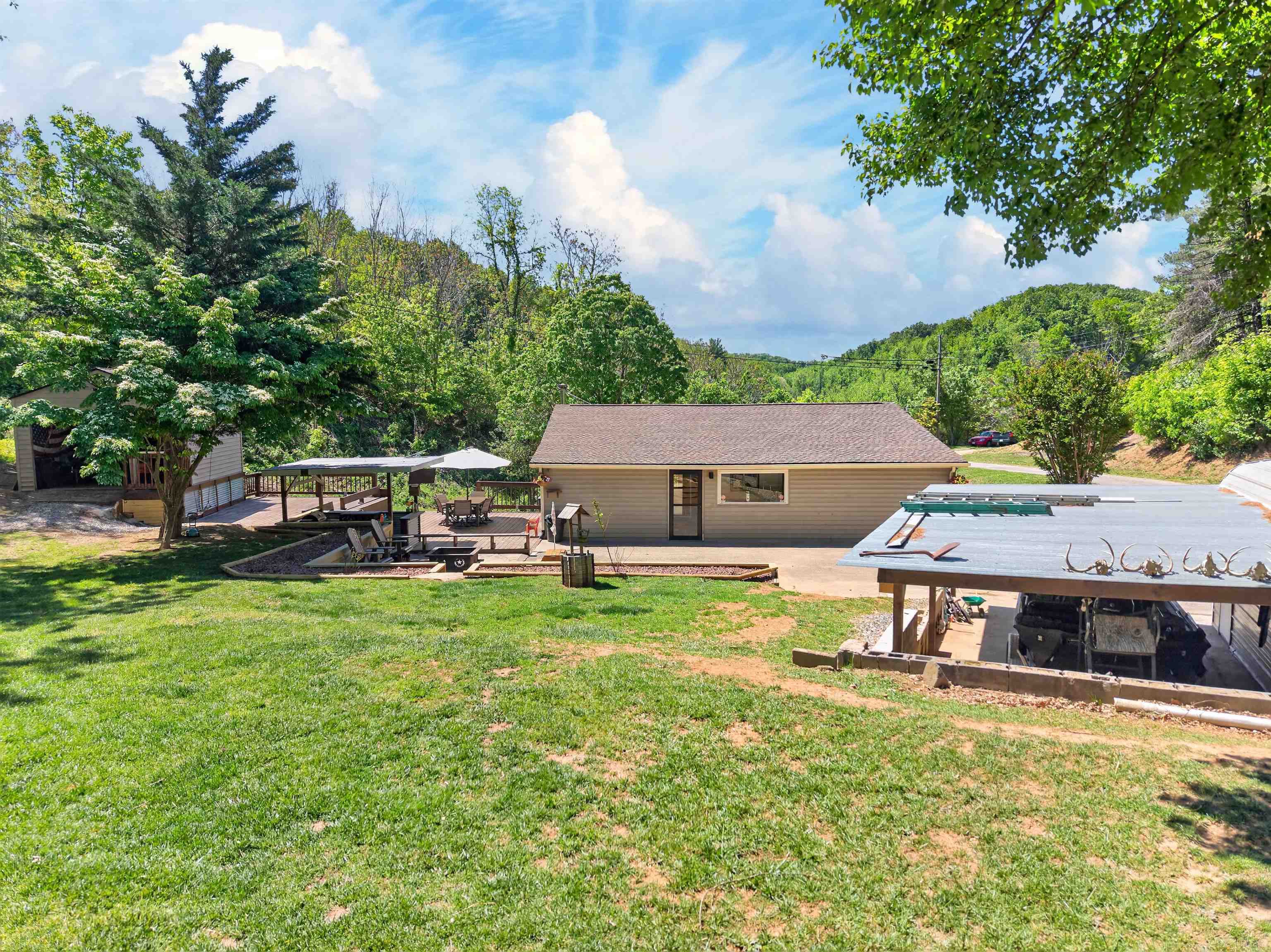1033 Friendship Road Shawsville VA 24162