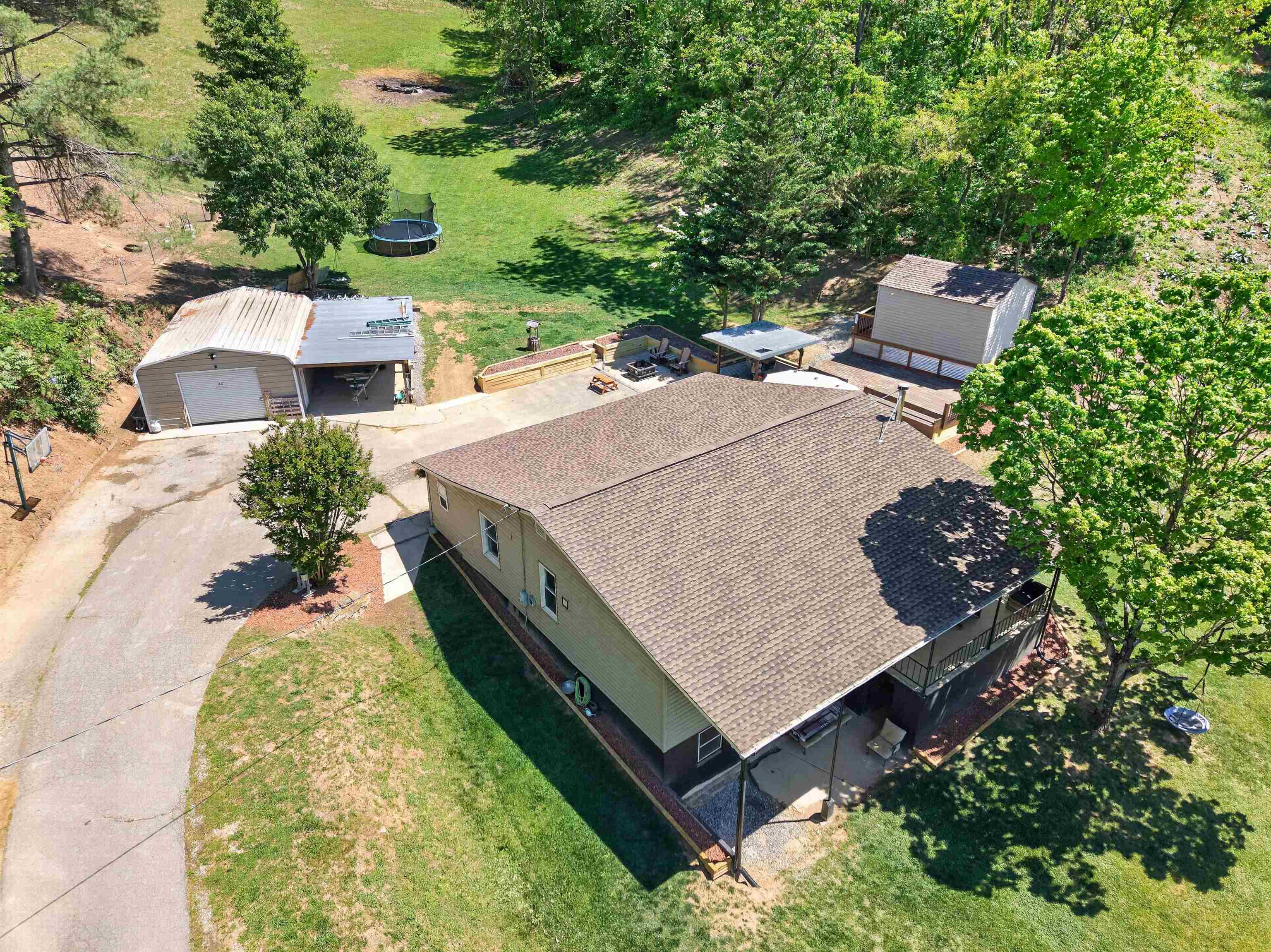 1033 Friendship Road Shawsville VA 24162