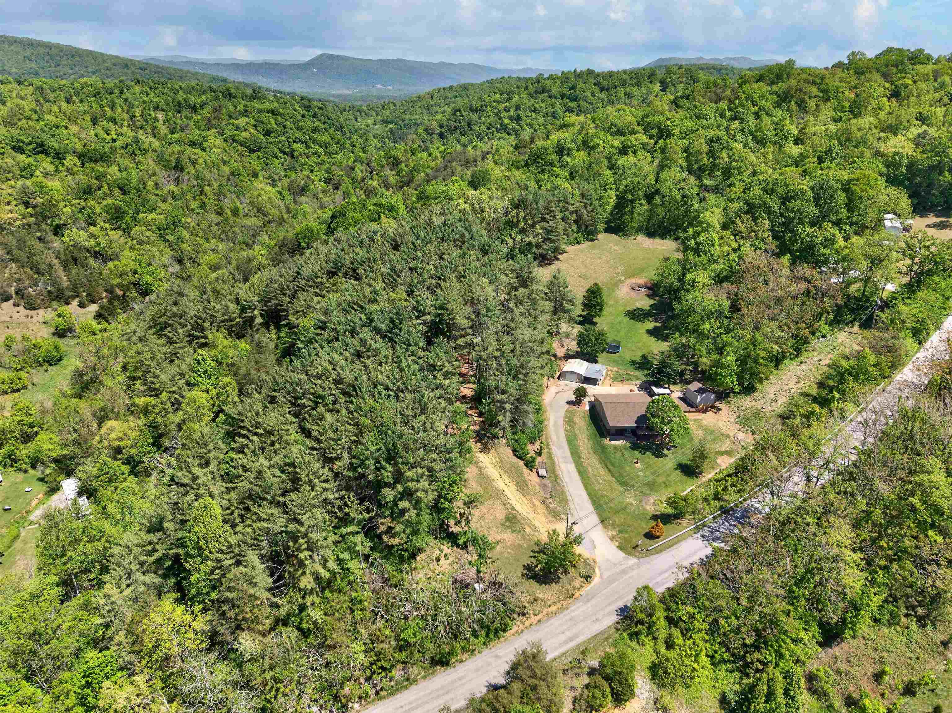 1033 Friendship Road Shawsville VA 24162