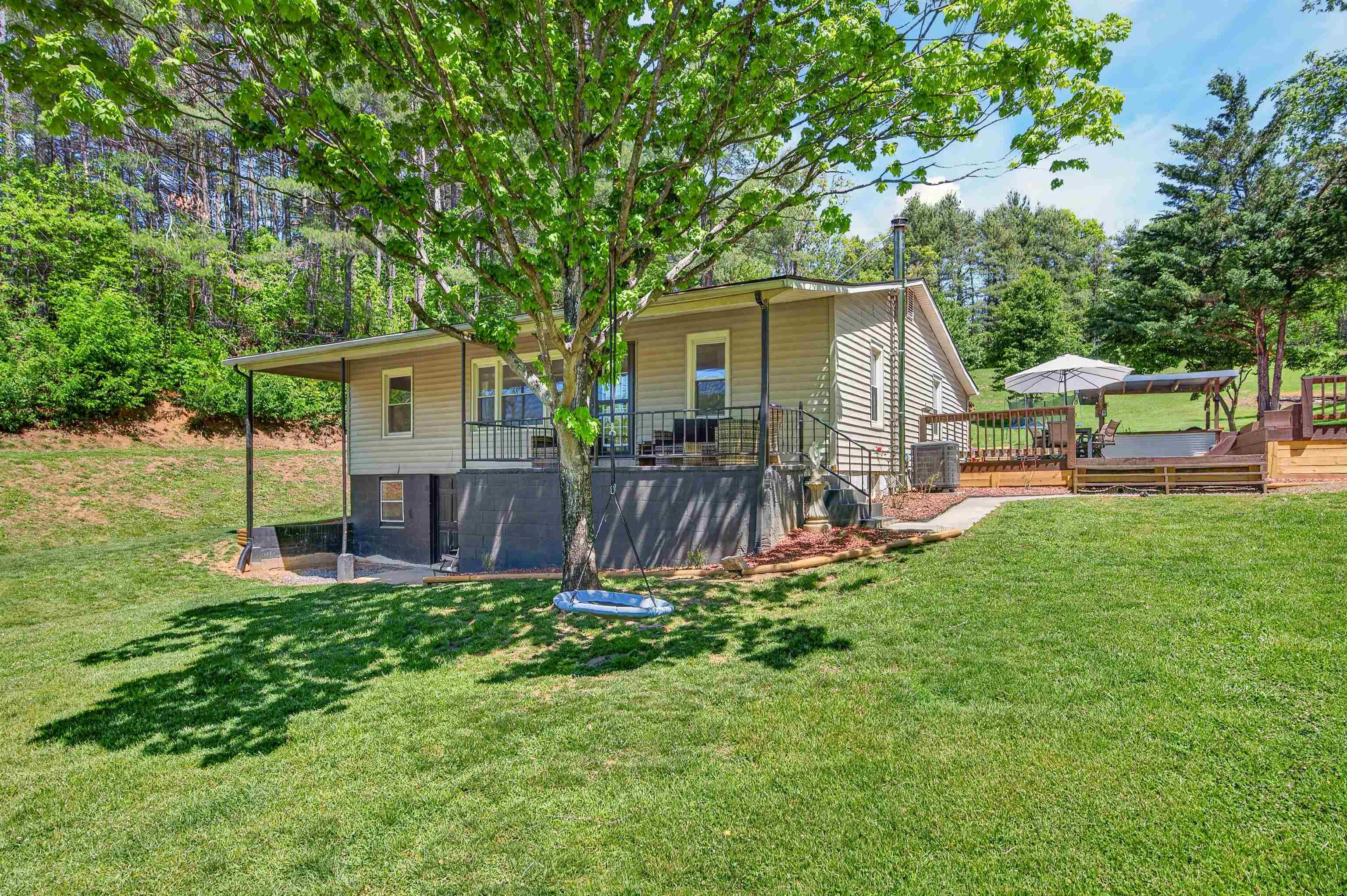 1033 Friendship Road Shawsville VA 24162