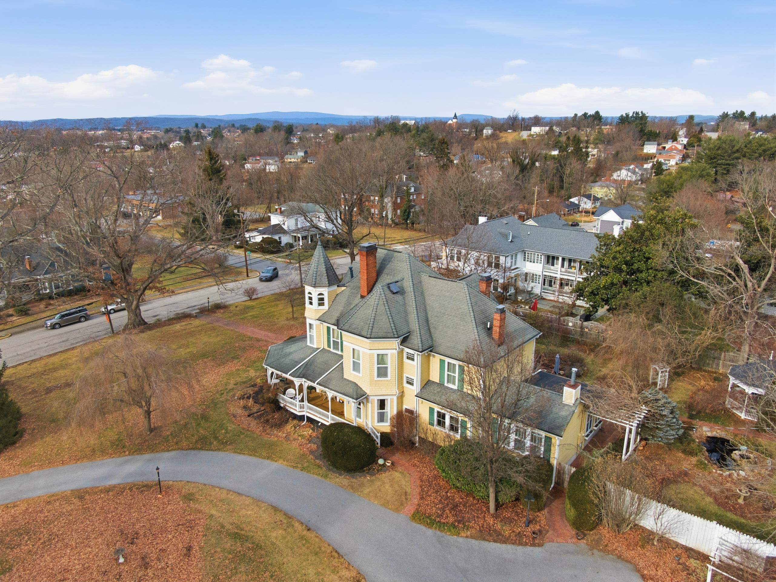 311 E Main Street Christiansburg VA 24073