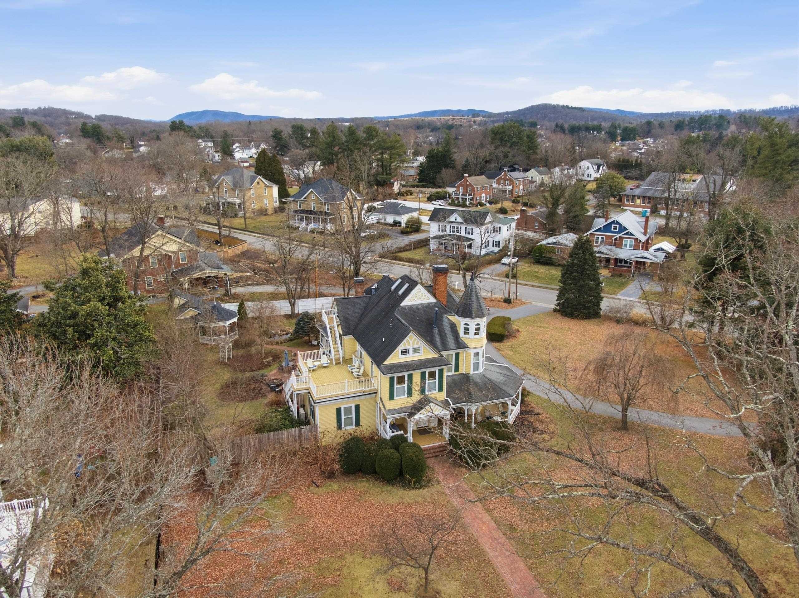 311 E Main Street Christiansburg VA 24073