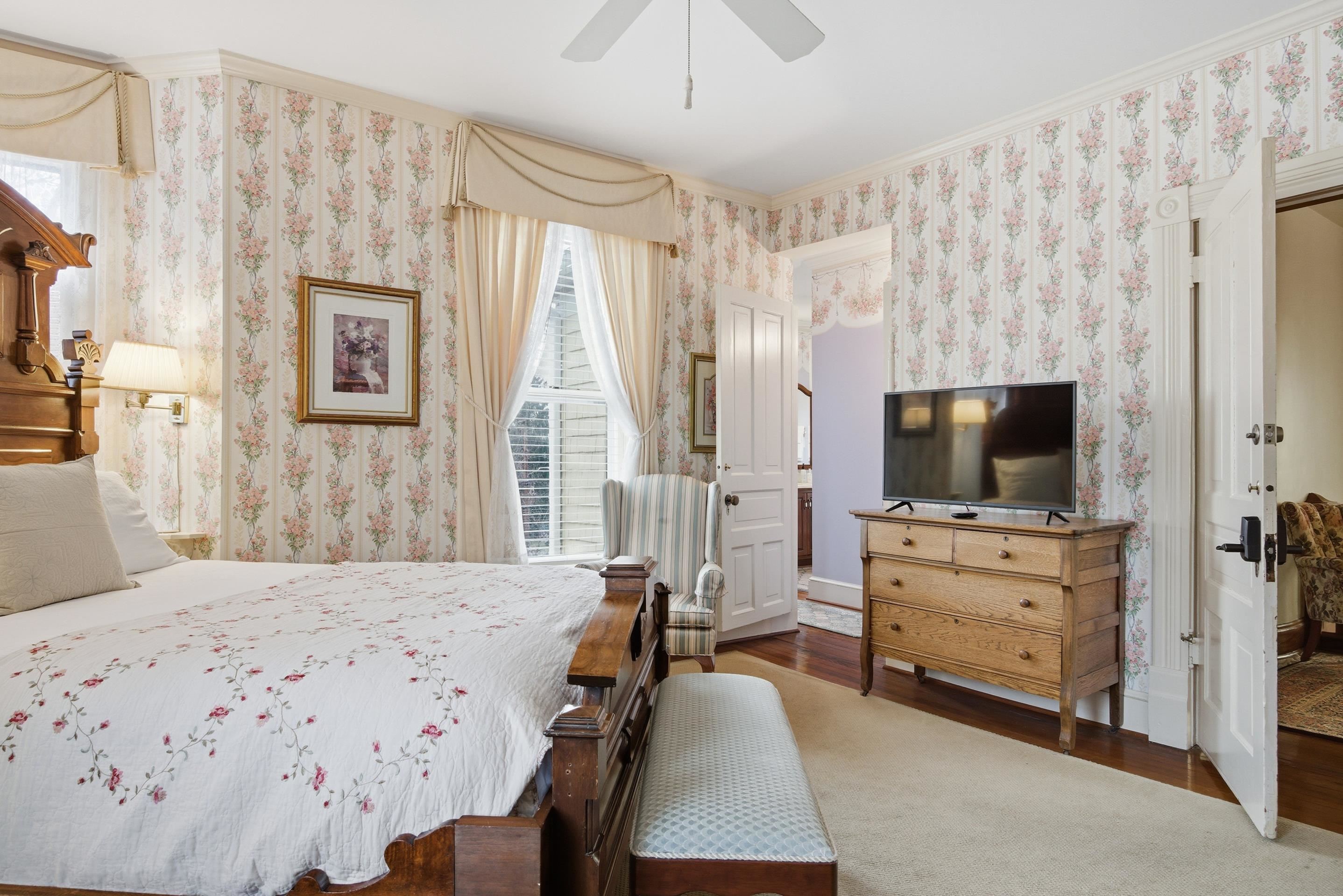 311 E Main Street Christiansburg VA 24073