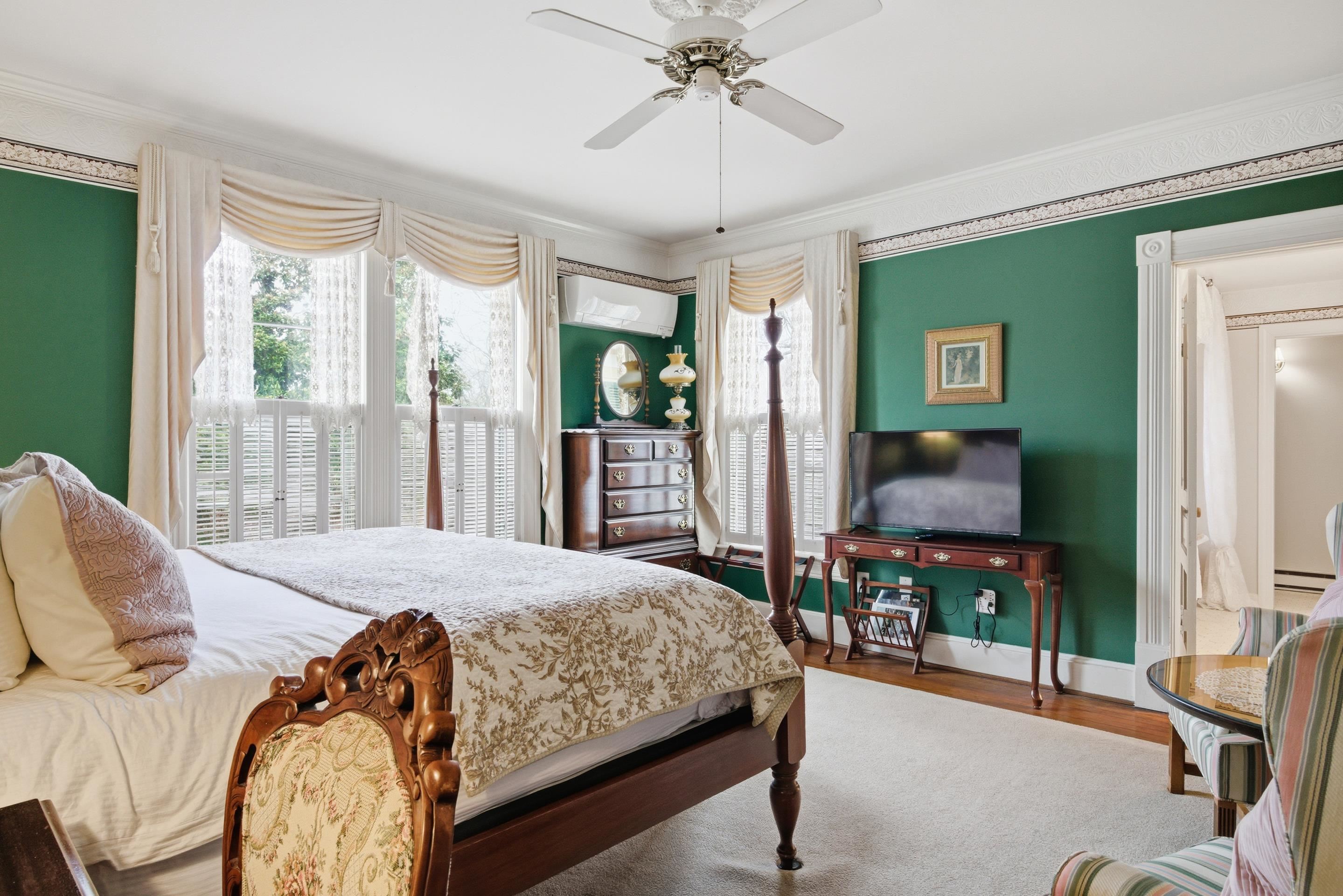 311 E Main Street Christiansburg VA 24073