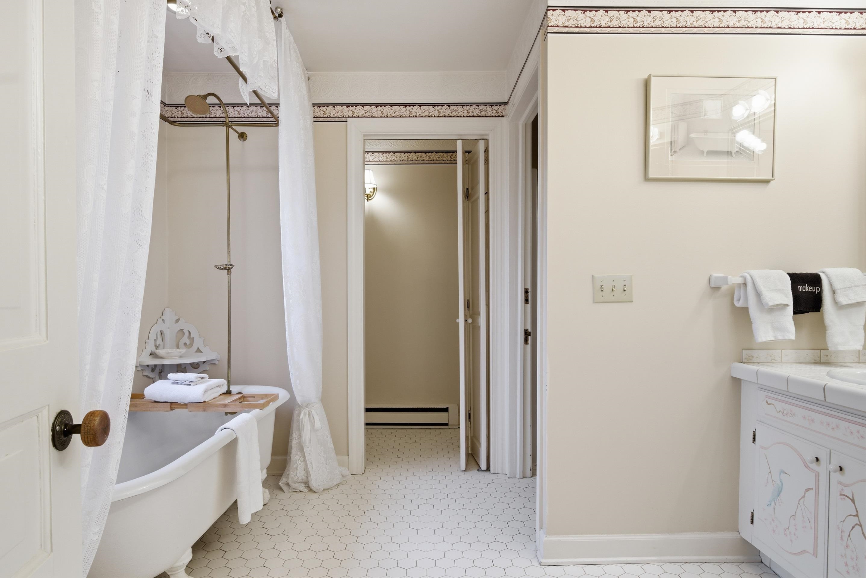 311 E Main Street Christiansburg VA 24073