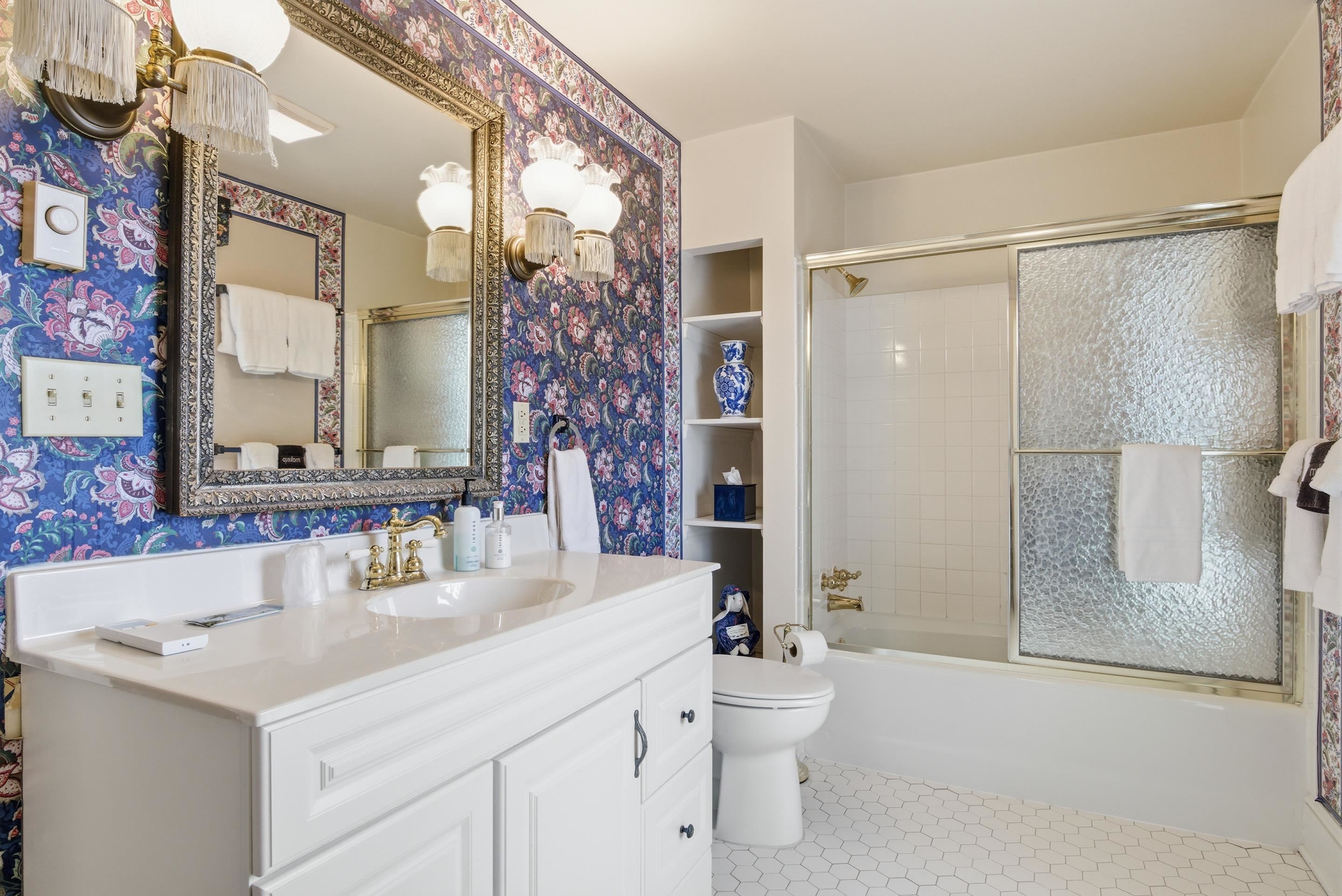 311 E Main Street Christiansburg VA 24073