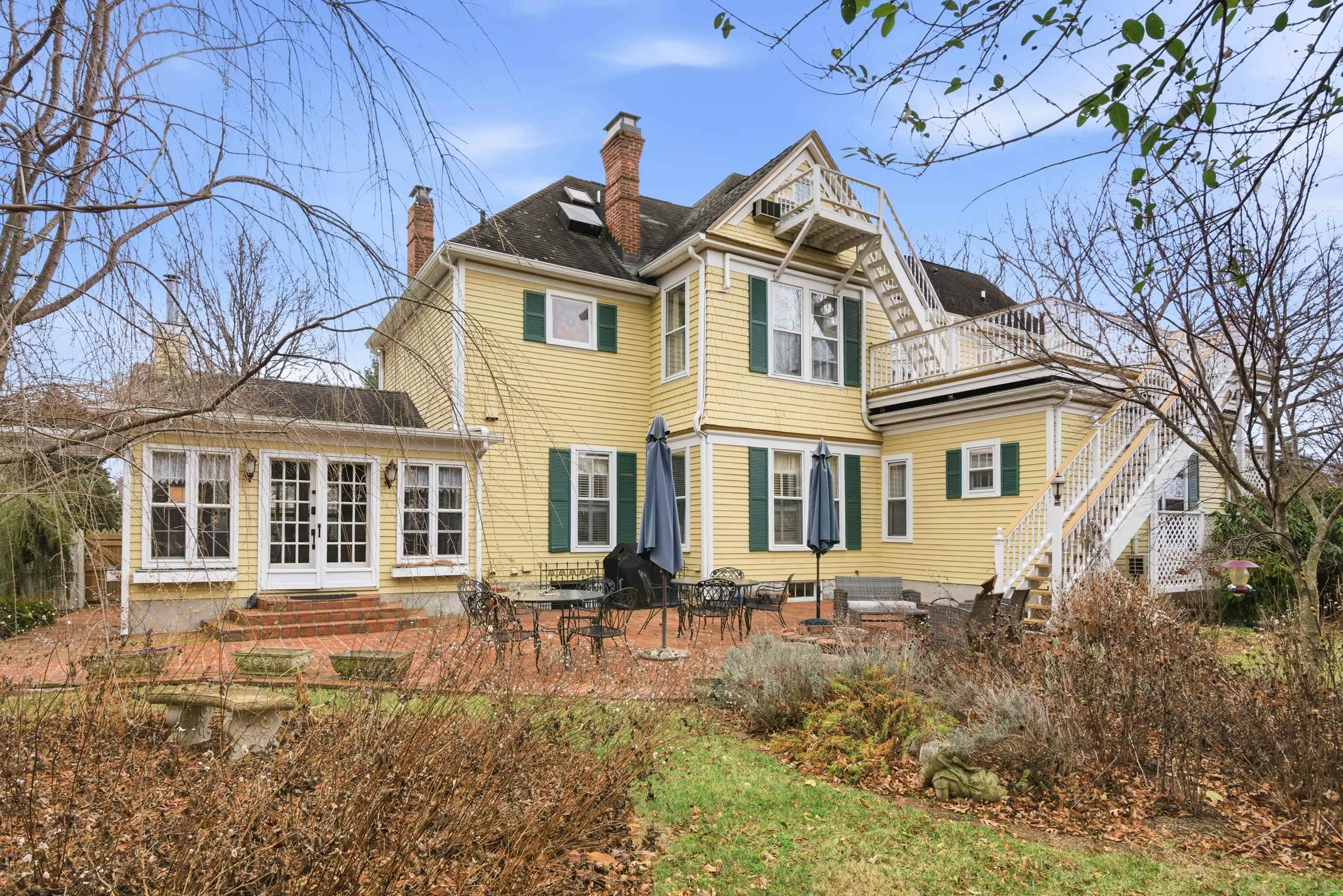 311 E Main Street Christiansburg VA 24073