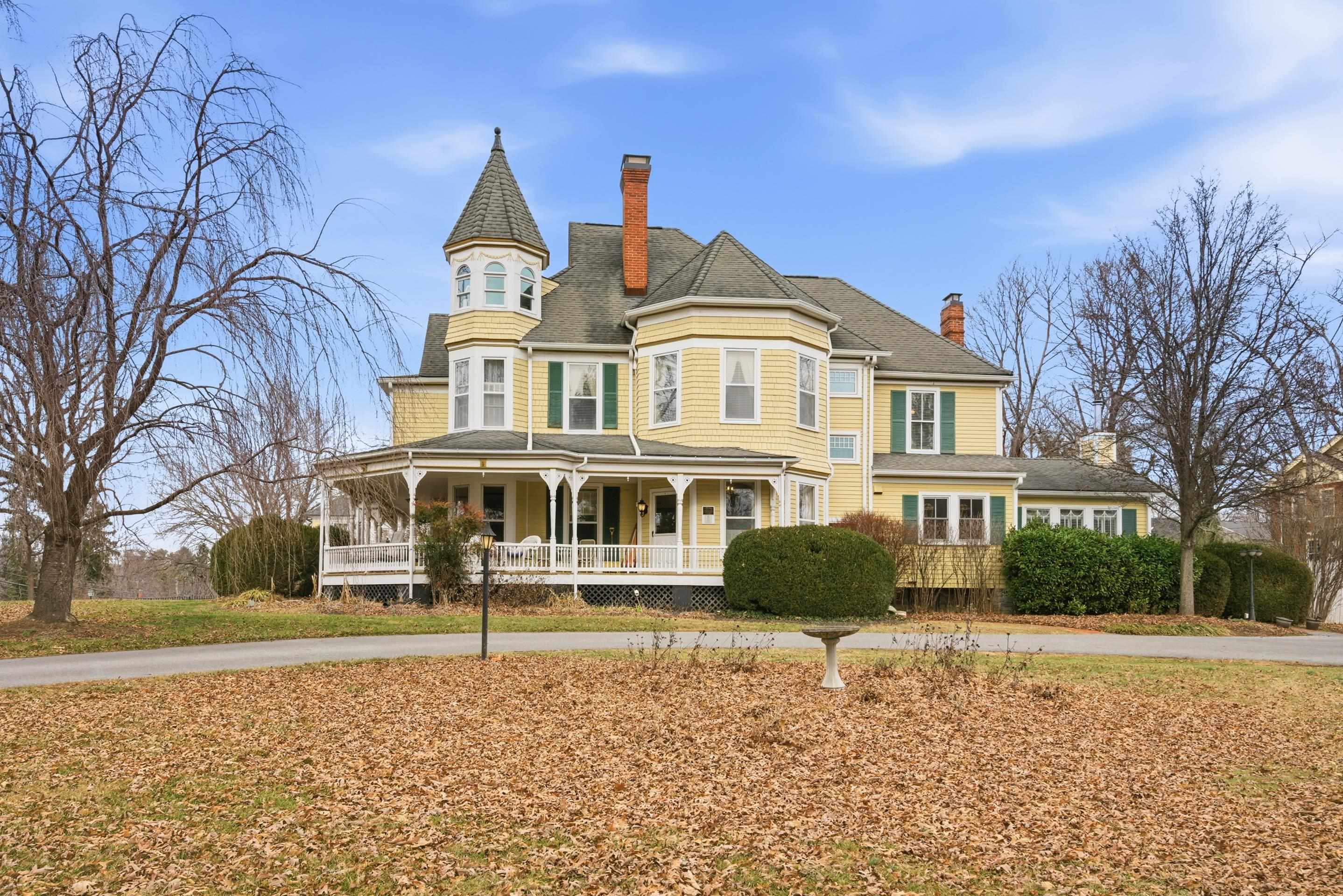 311 E Main Street Christiansburg VA 24073