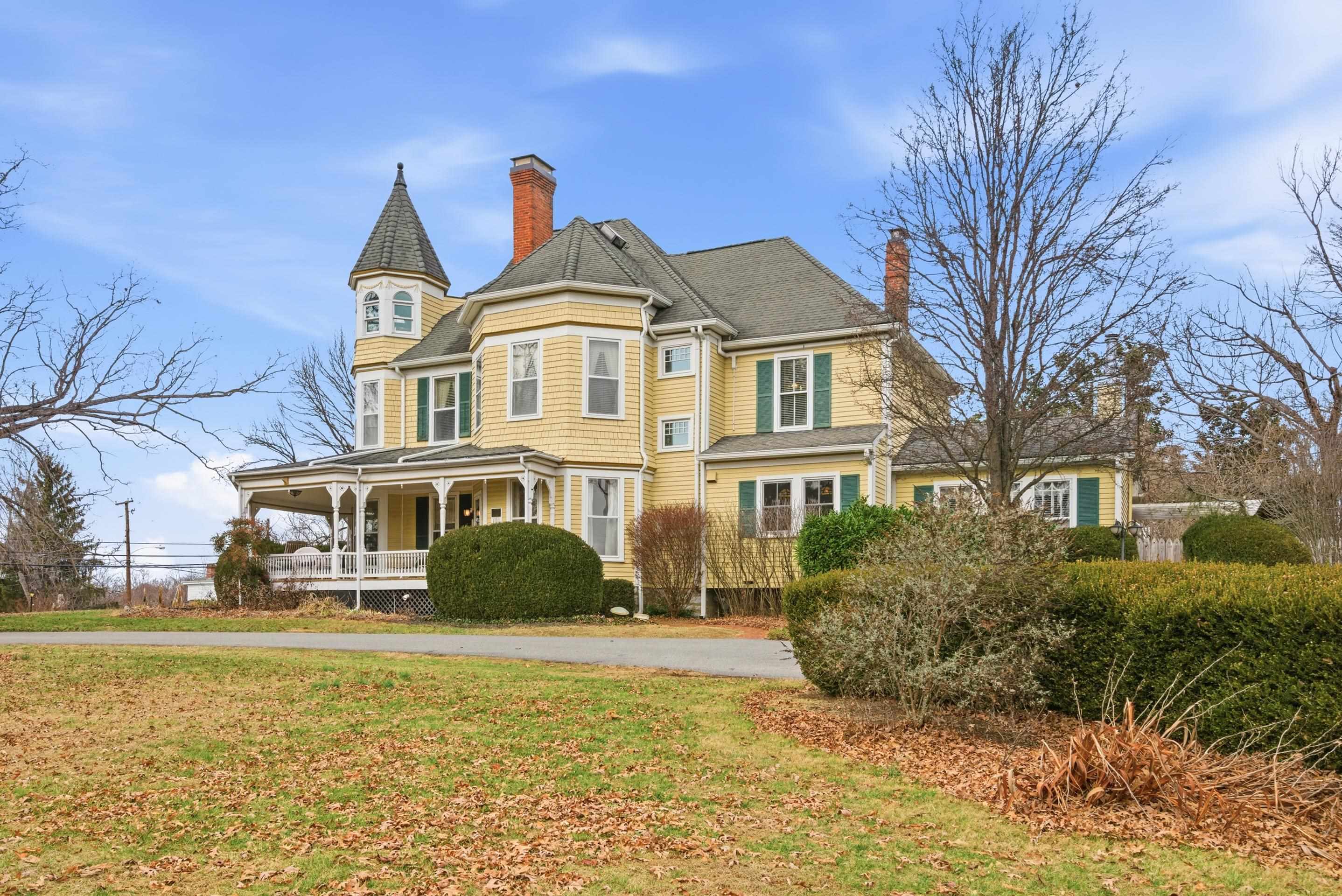 311 E Main Street Christiansburg VA 24073