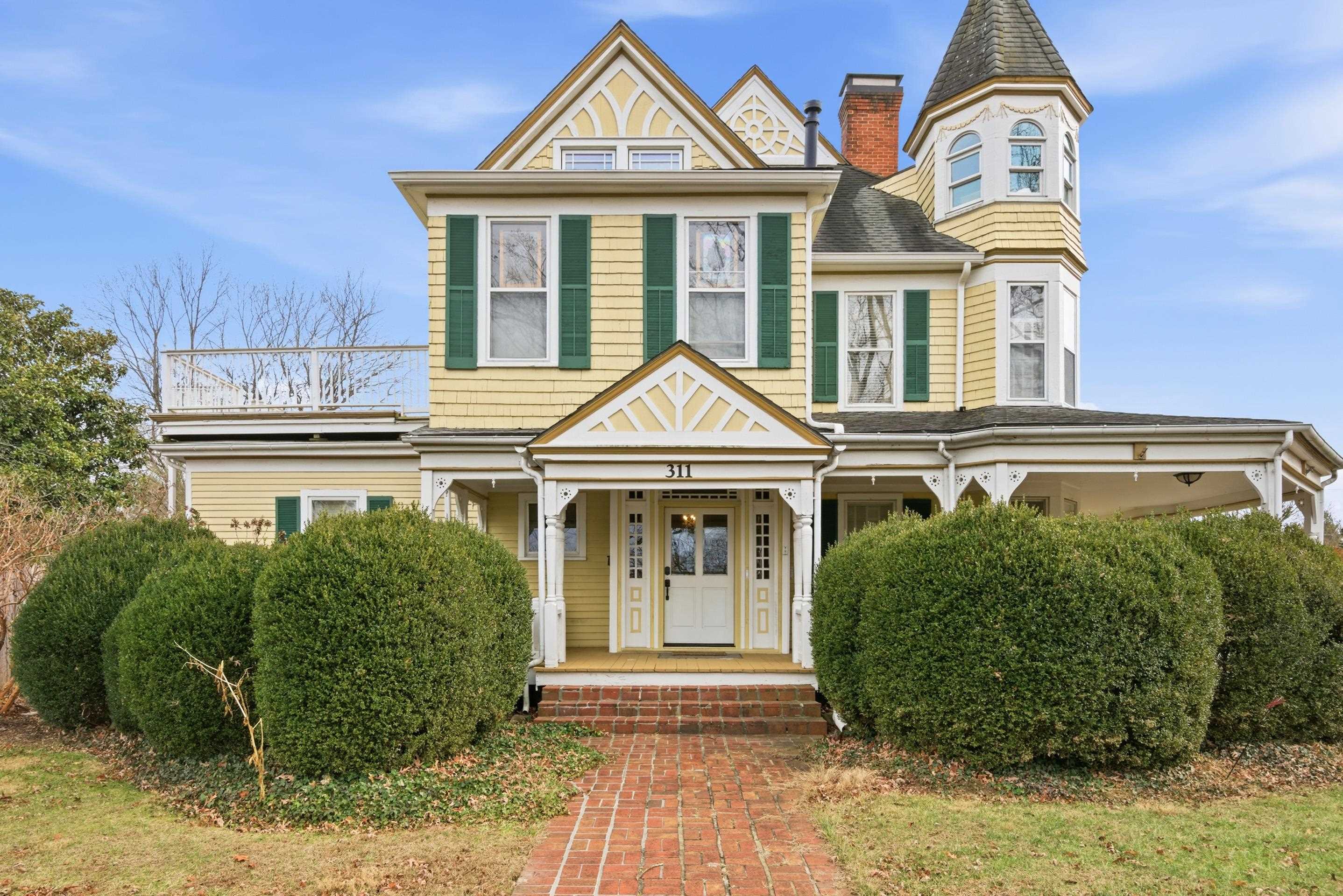 311 E Main Street Christiansburg VA 24073