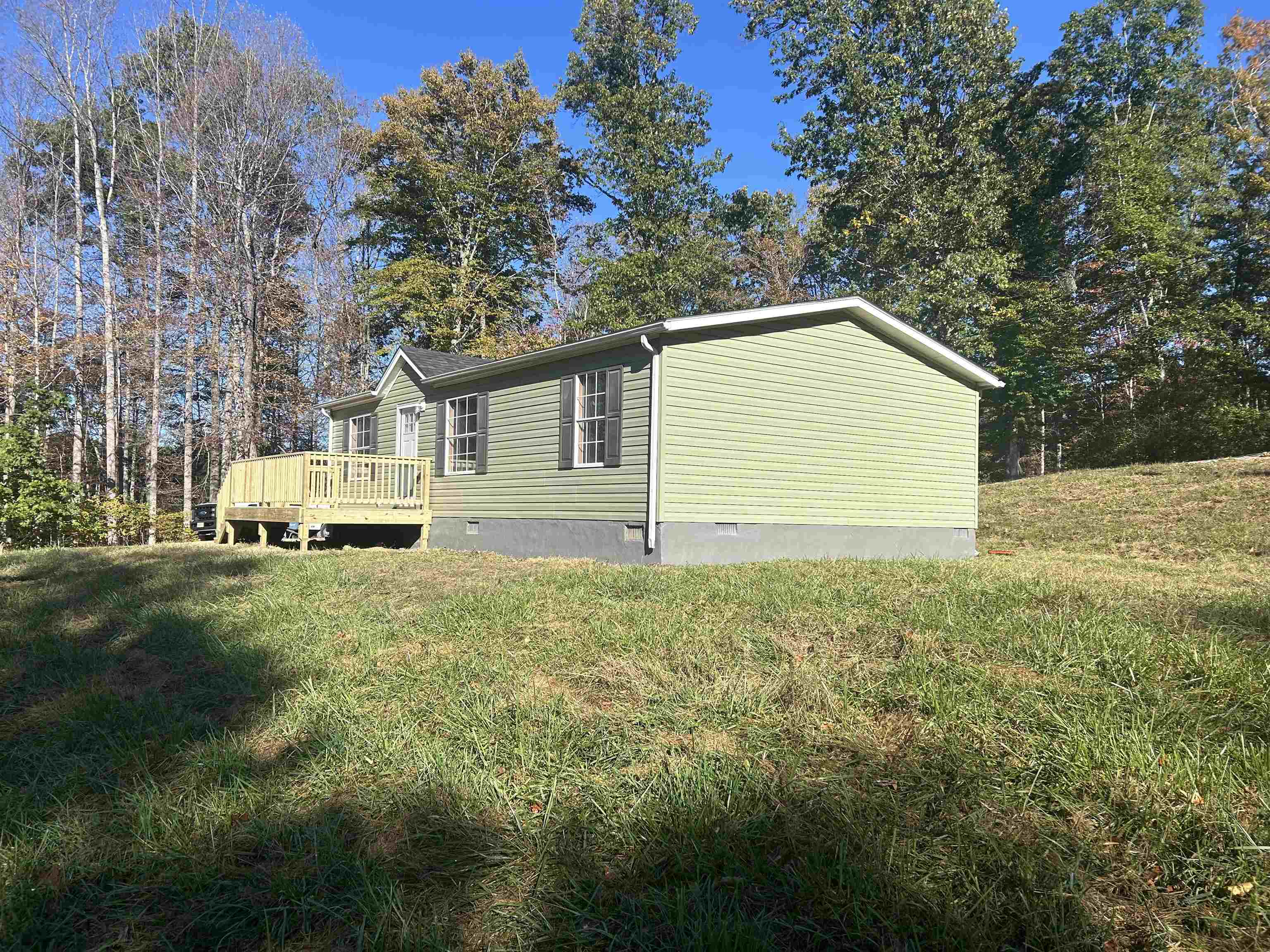 211 Jessie James Lane Pembroke VA 24136
