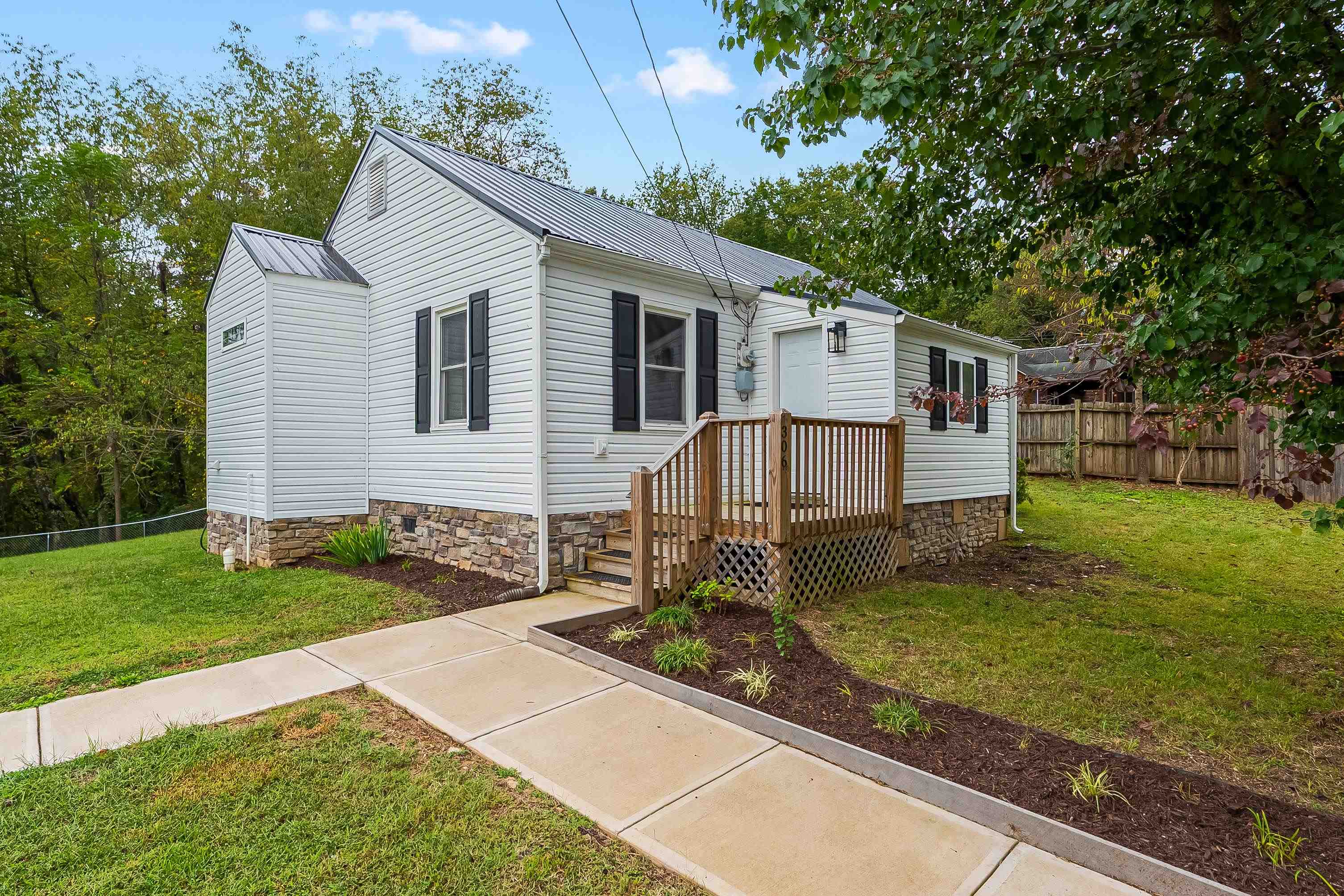 306 Lester Street Radford VA 24141