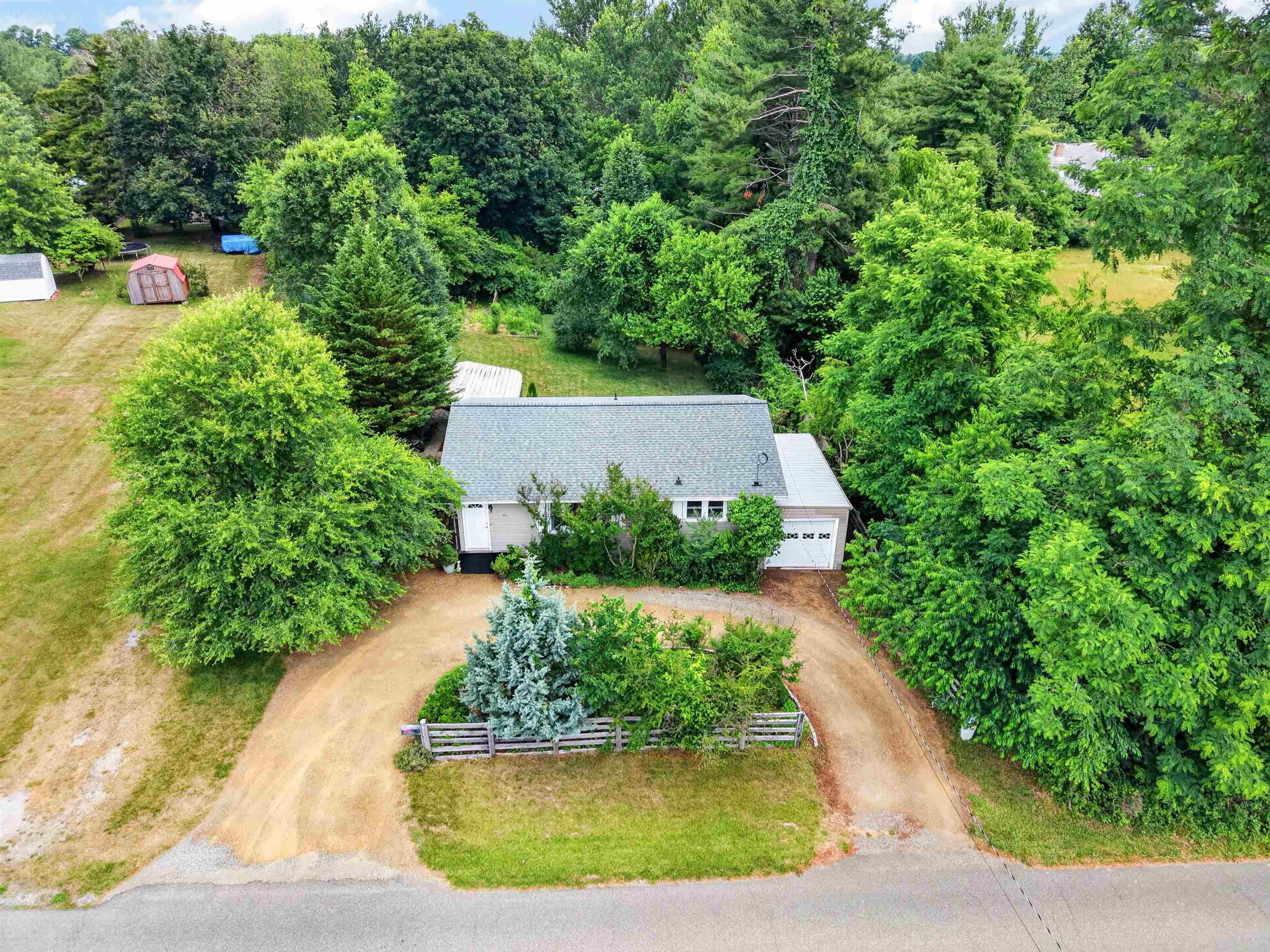 319 Baker Street SE Floyd VA 24091