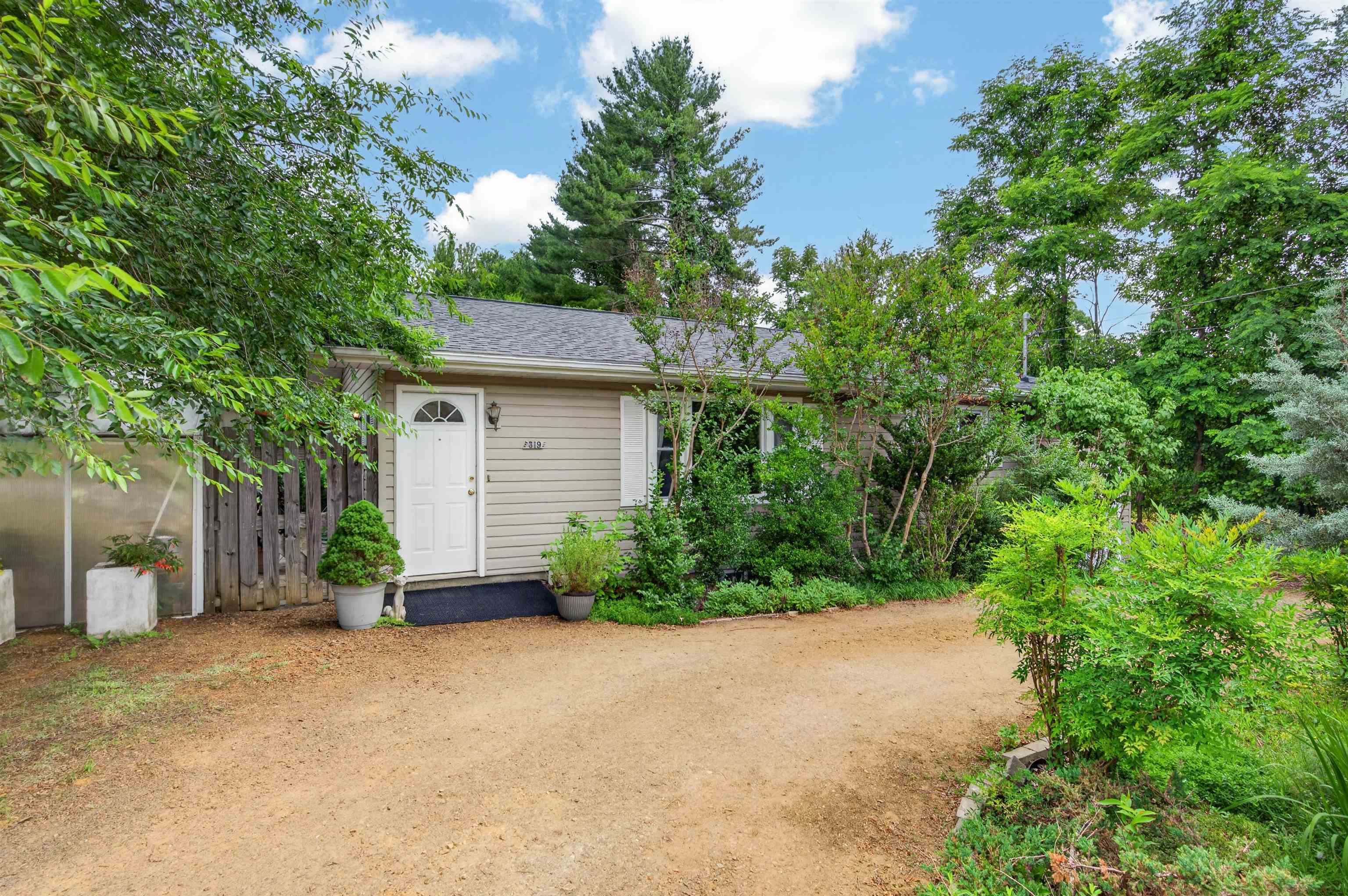319 Baker Street SE Floyd VA 24091