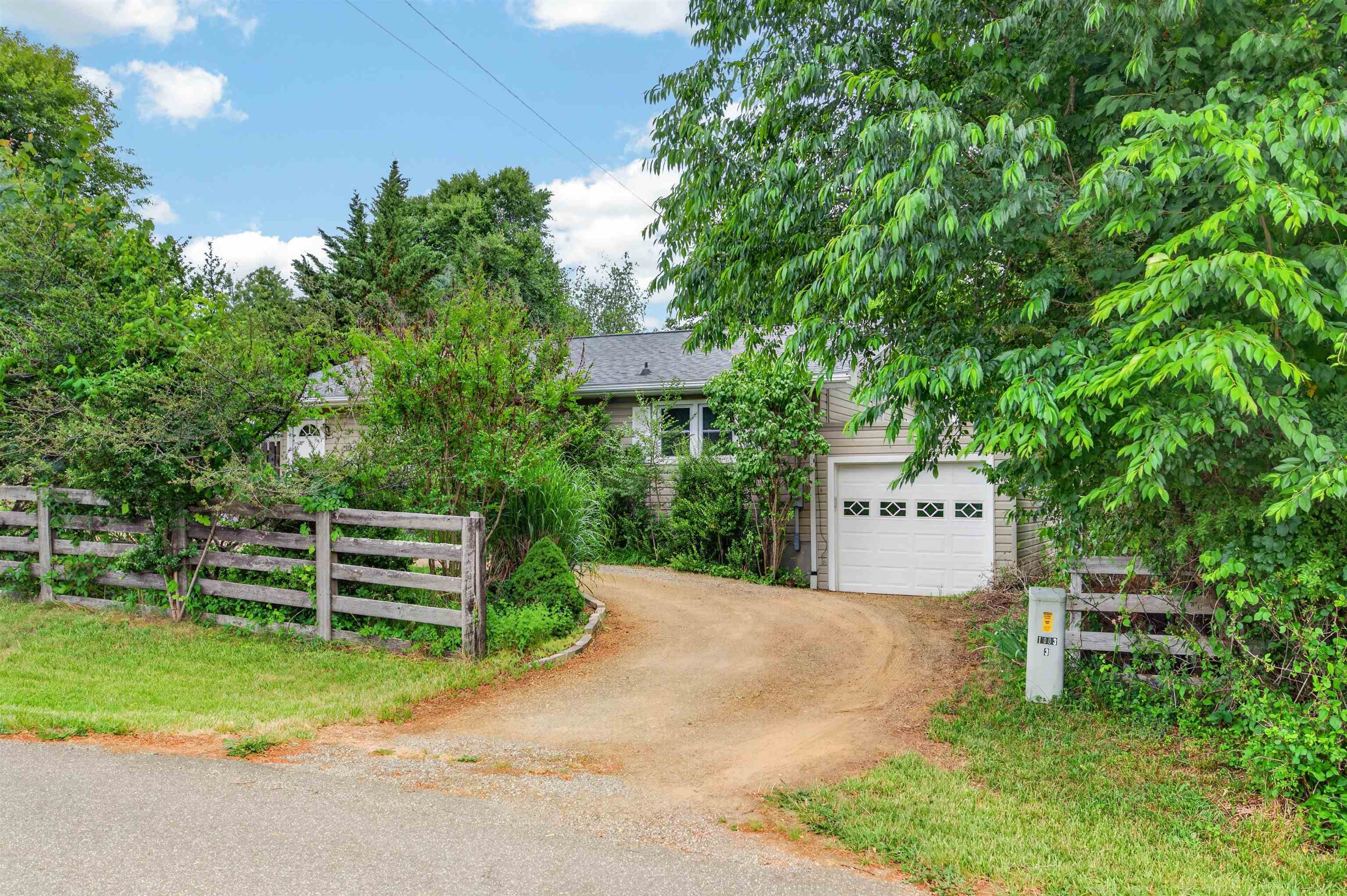 319 Baker Street SE Floyd VA 24091