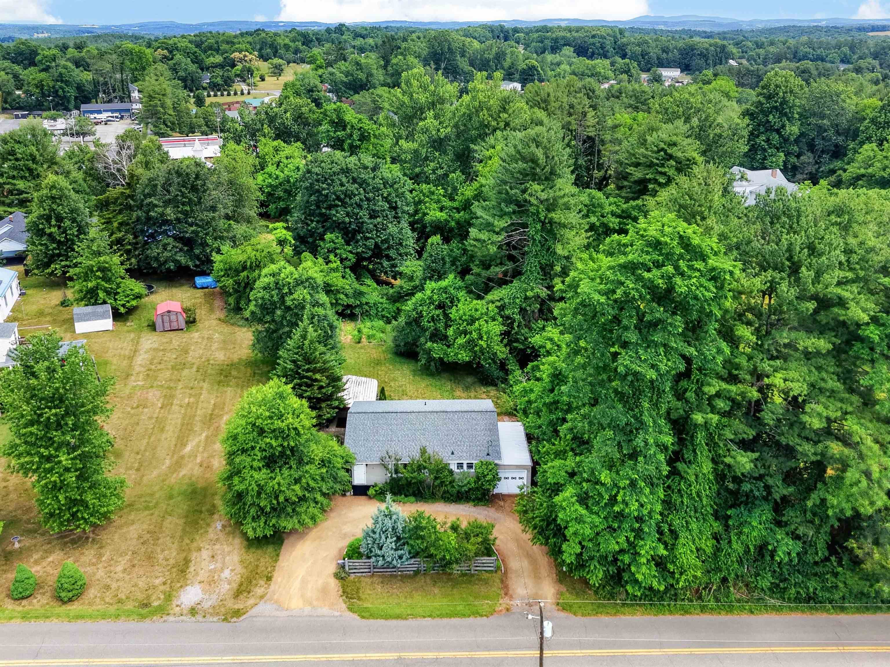 319 Baker Street SE Floyd VA 24091