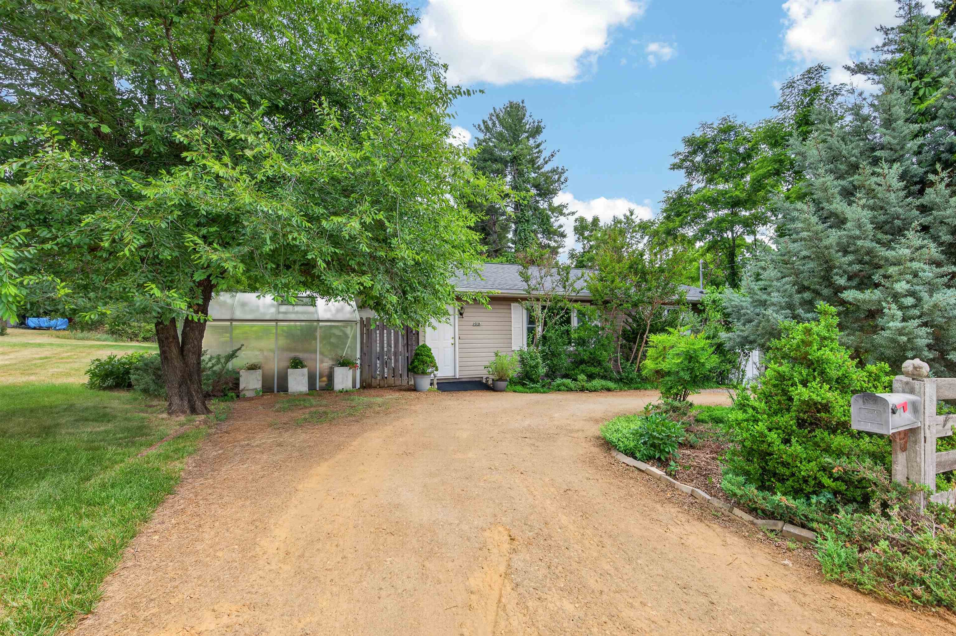 319 Baker Street SE Floyd VA 24091