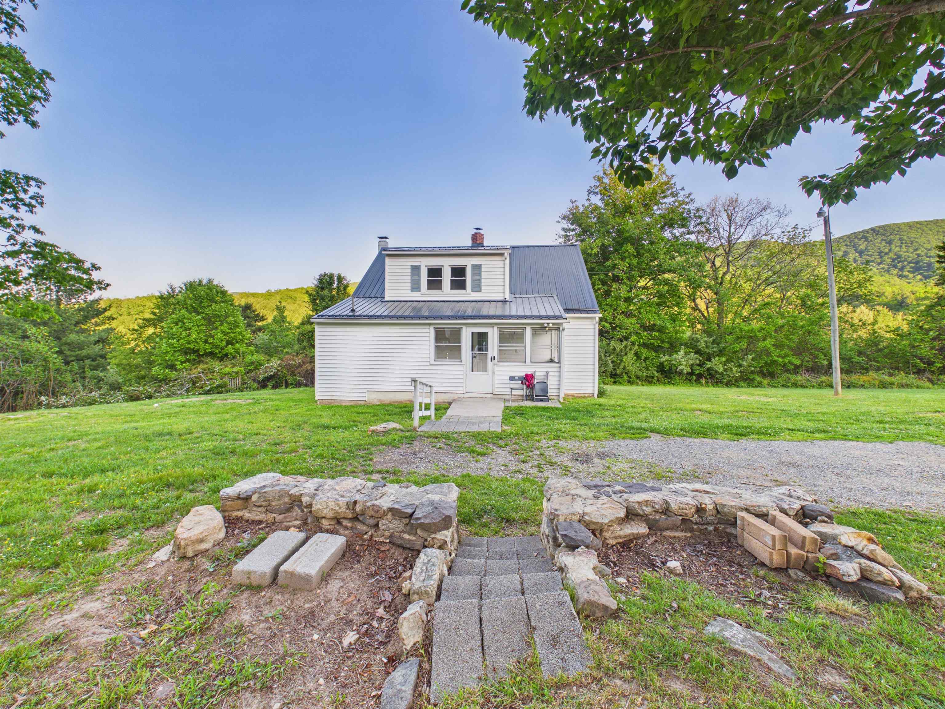 4041 Little Creek Road Dublin VA 24084