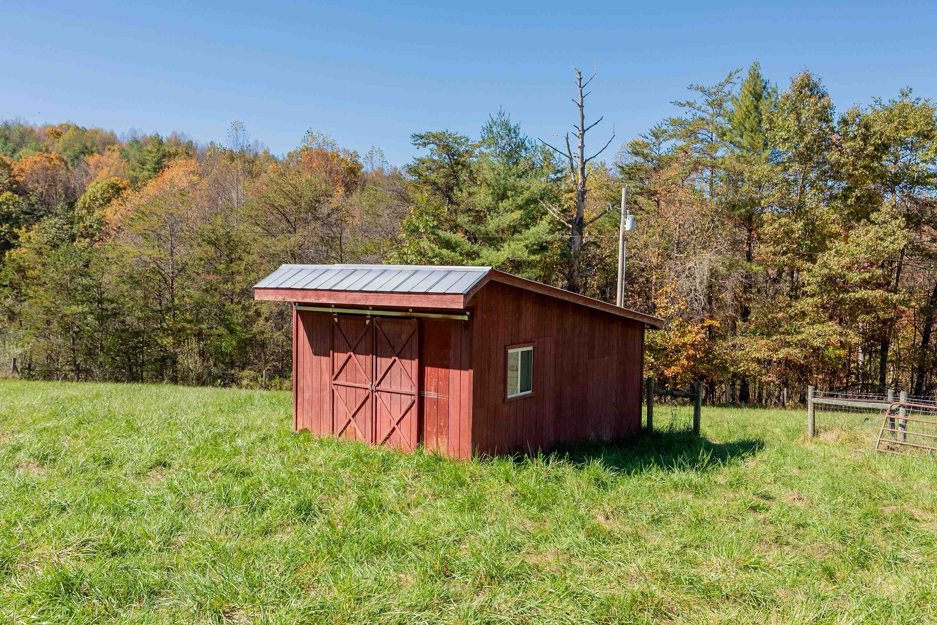 254 Dusty Mile Road NW Willis VA 24380